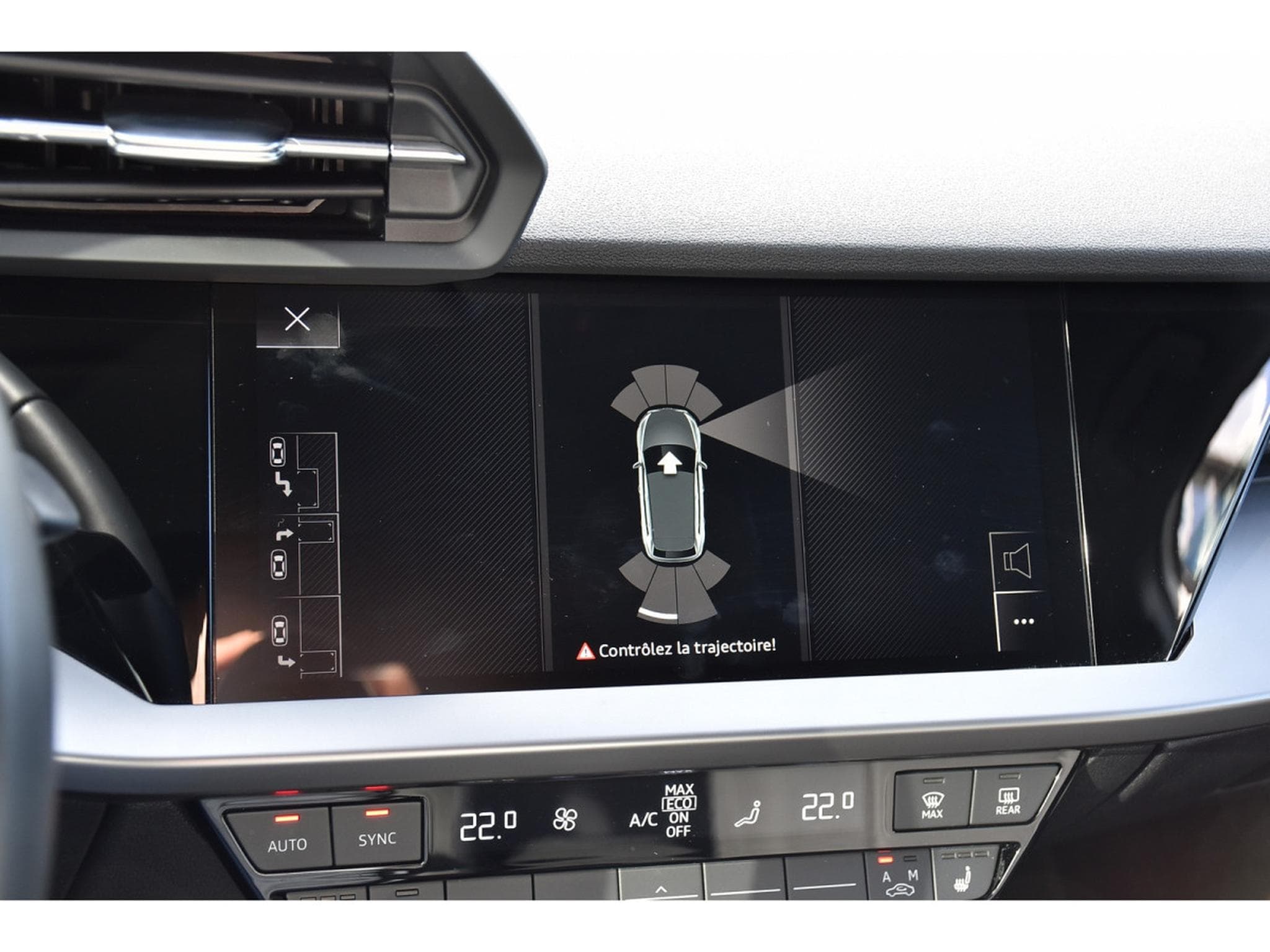 Audi A3 Sportback 40 TFSIe PHEV S-Tronic REGUL GPS LANE PARK 1° MAIN (2024) - Photo 16