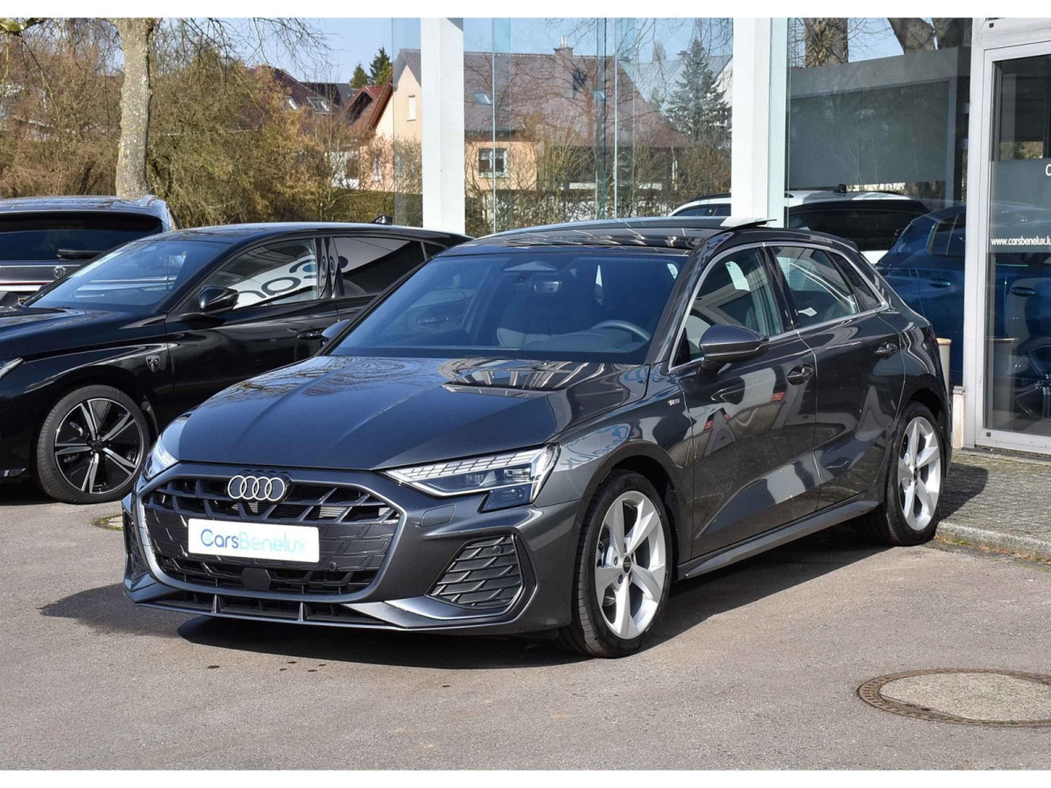 Audi A3 Sportback 35 TFSI S-Line S-Tronic PANO SONOS ACC CAM NEUVE (2025) - Photo 2