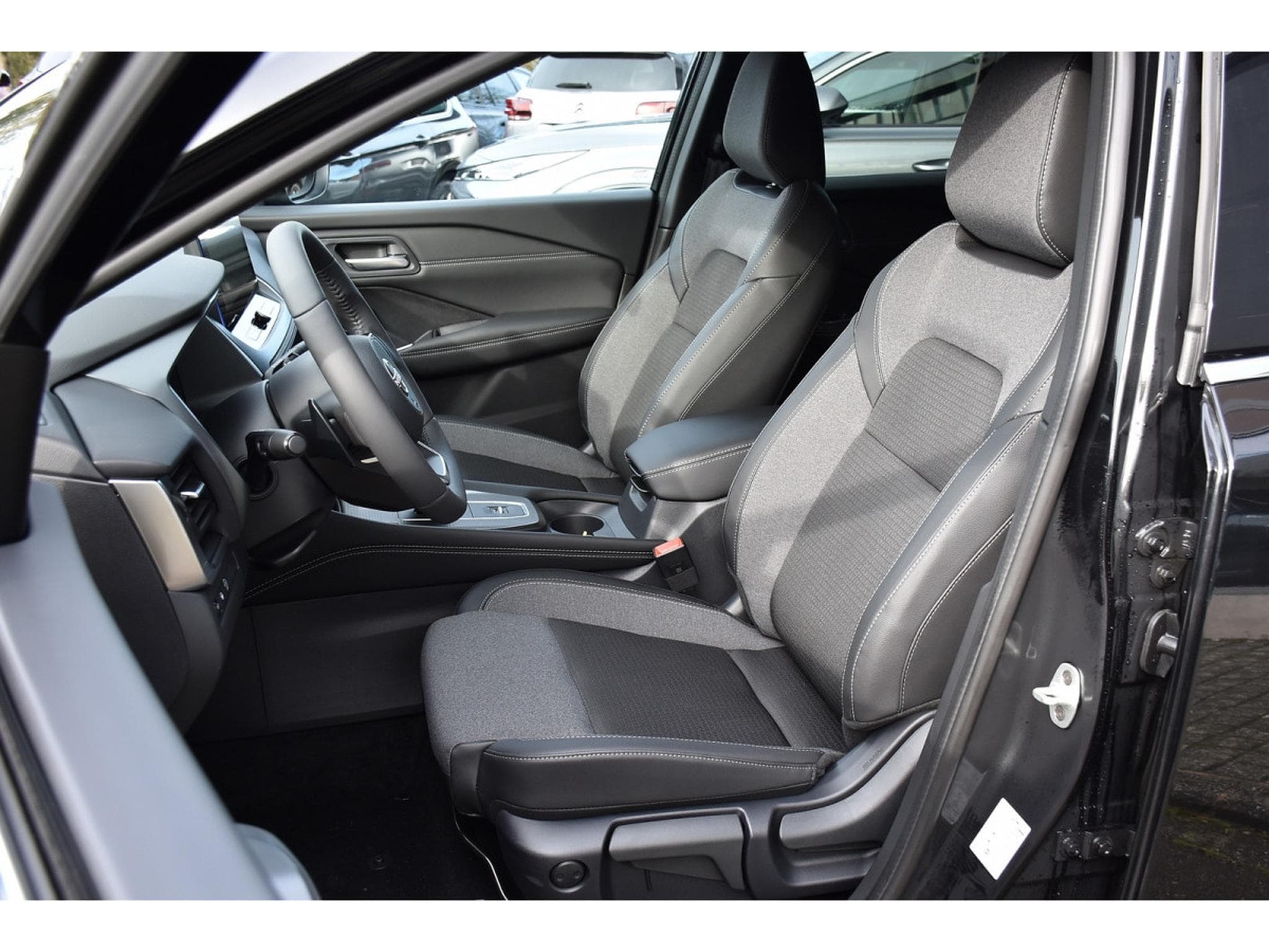 Nissan Qashqai 1.3 DIG-T MHEV N-Connecta Xtronic COLD PACK NEUF (2026) - Foto 6