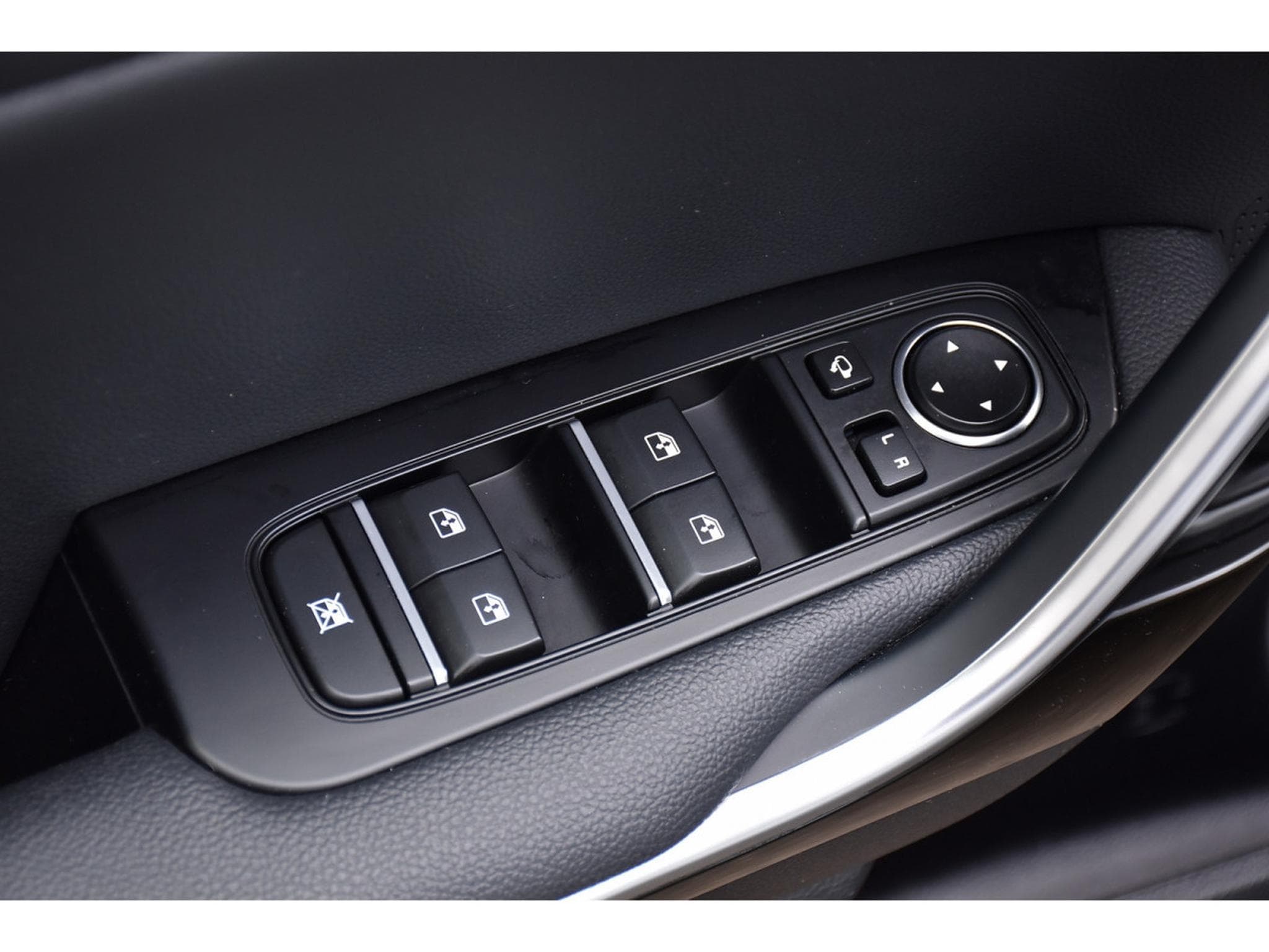 Kia XCeed 1.6 GDI PHEV Business Line DCT ACC LANE SIDE CAM 1° MAIN (2023) - Photo 21