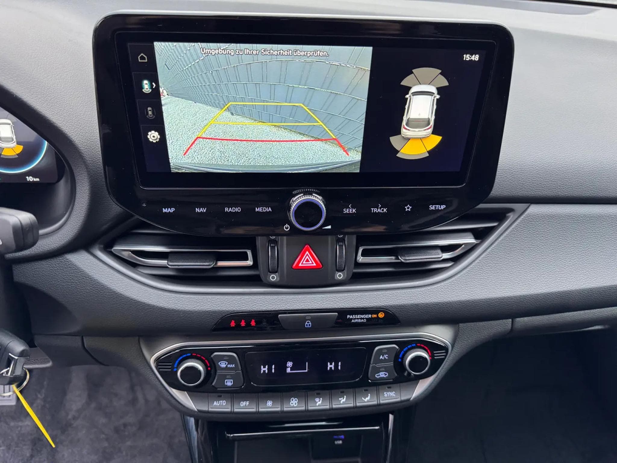 Hyundai i30 1.5 T-GDI 140 DCT Trend + (2025) - Foto 9