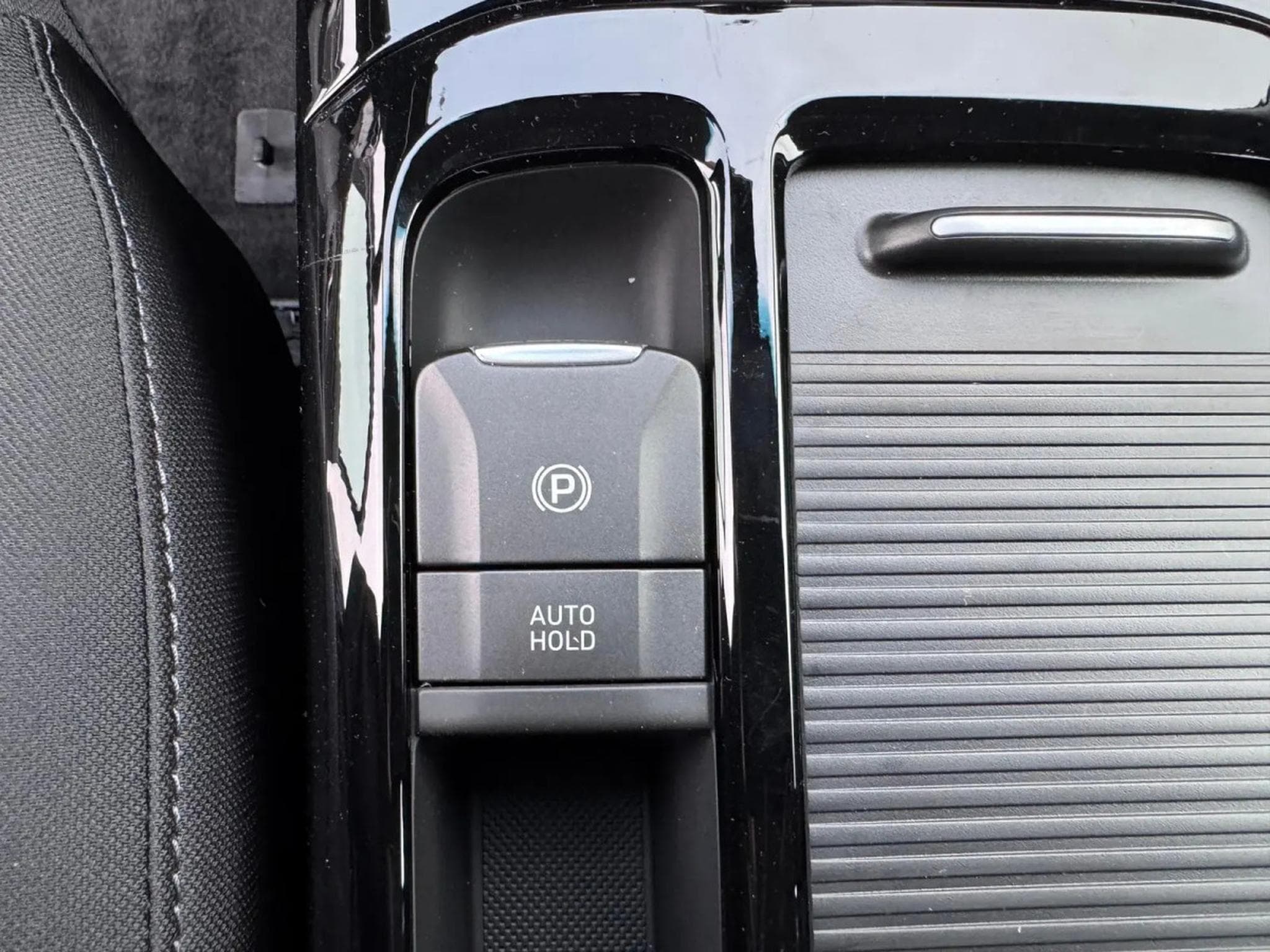 Hyundai i30 1.5 T-GDI 140 DCT Trend + (2025) - Photo 11