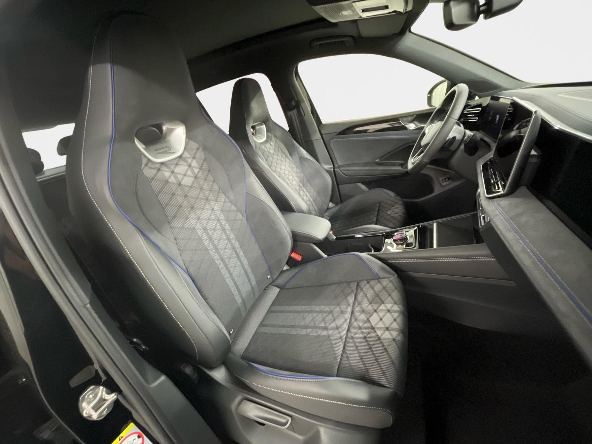 VW Tiguan R-Line (2026) - Foto 19