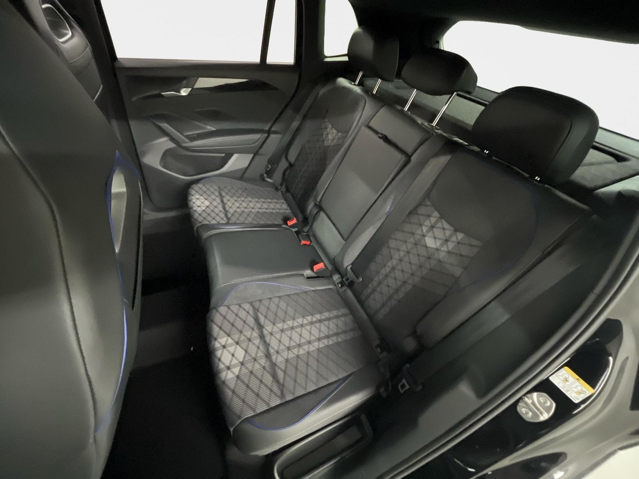 VW Tiguan R-Line (2026) - Foto 20