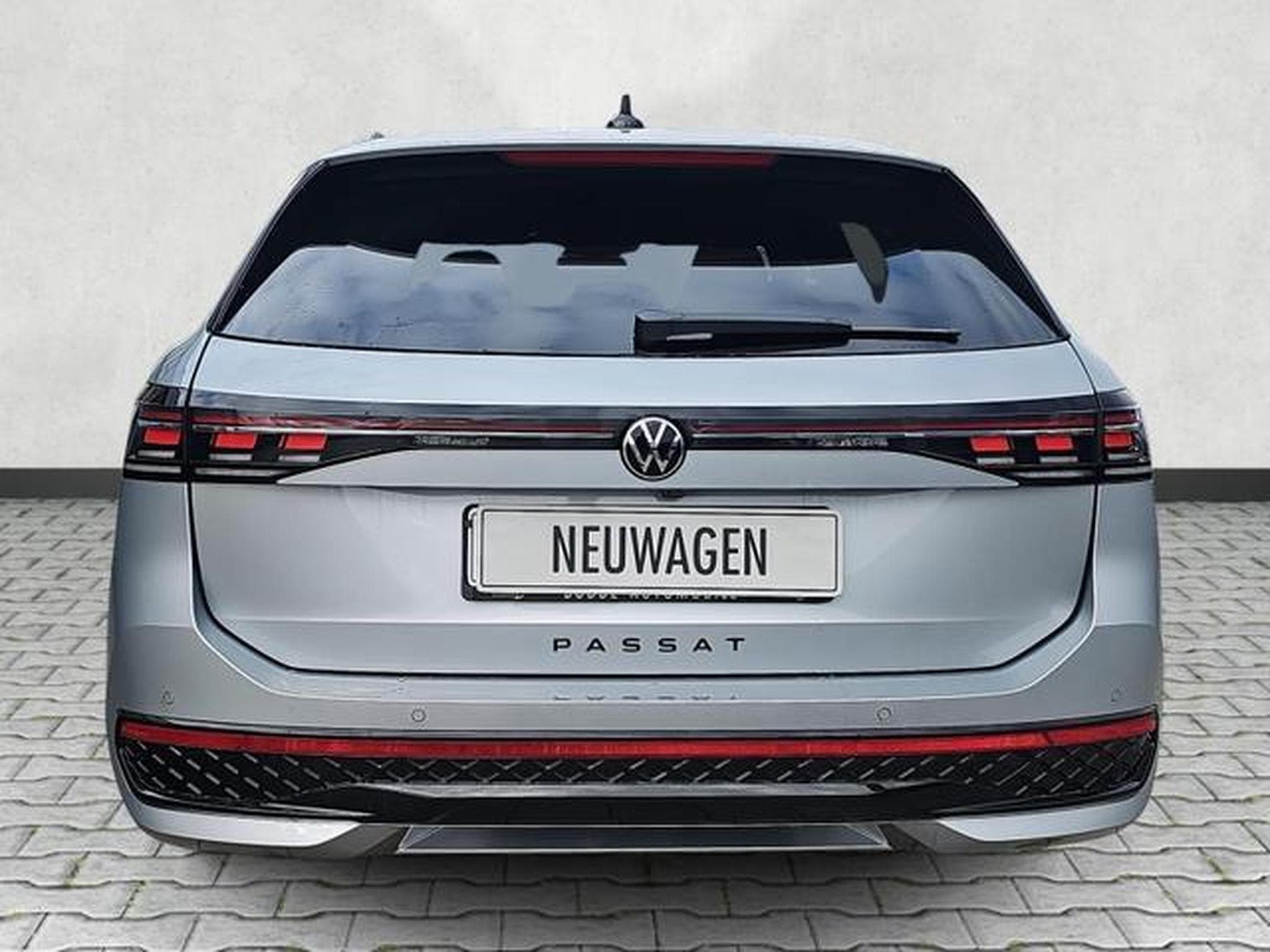VW Passat Variant 2.0 TDI 142 kW 4Motion R-Line (2025) - Photo 6