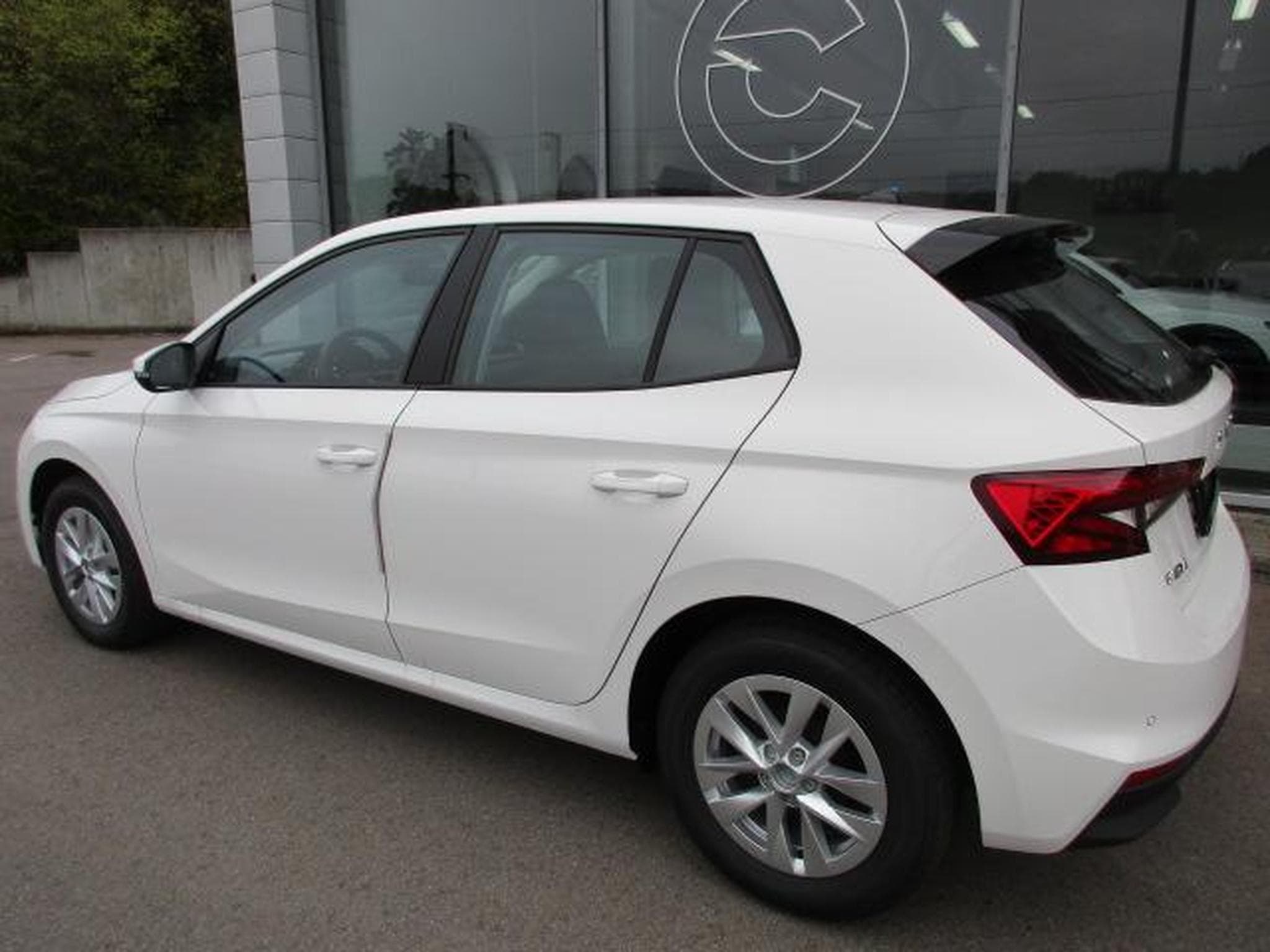 Skoda Fabia Selection 1.0 TSI (2024) - Photo 10