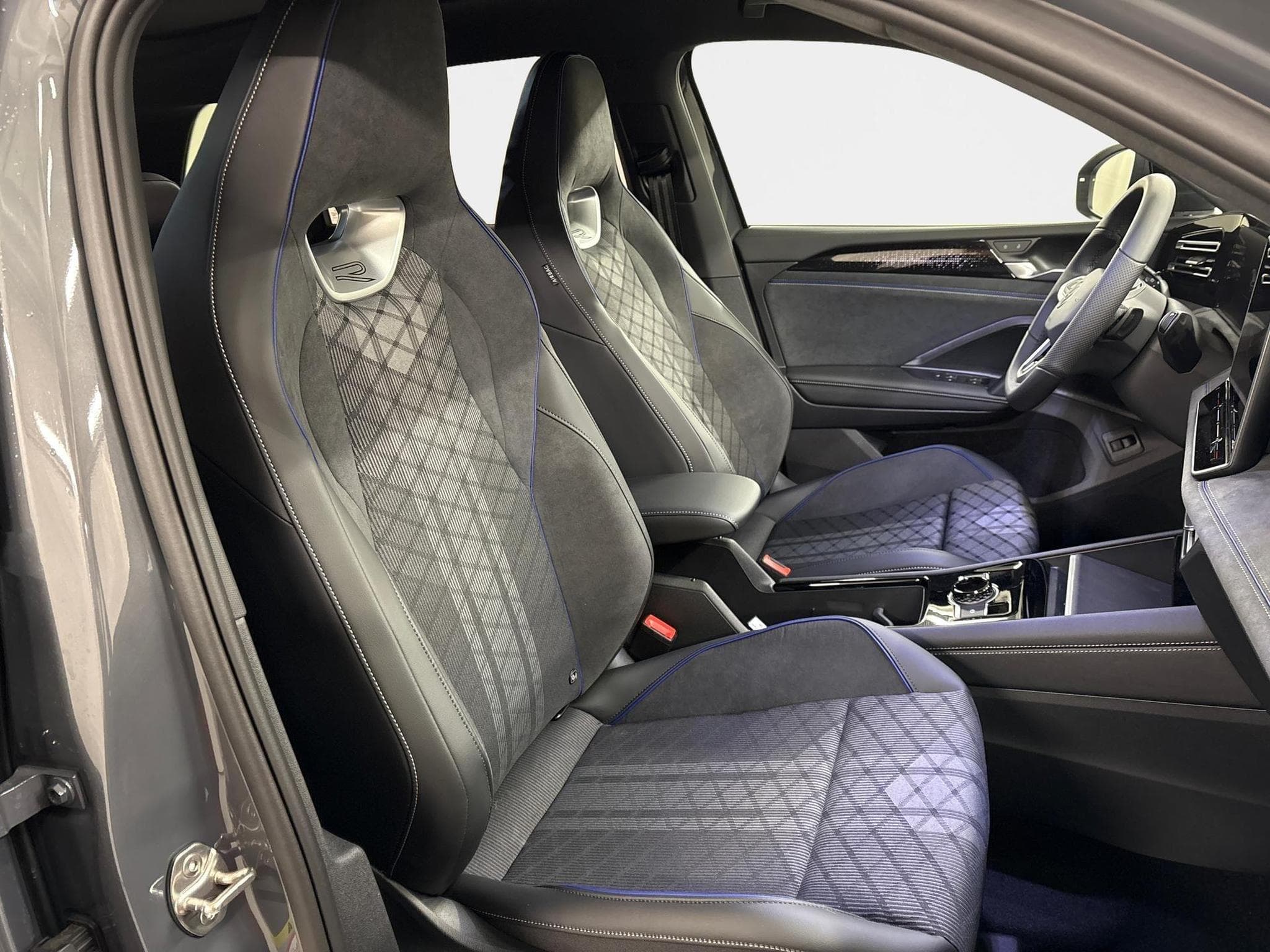VW Tiguan R-Line (2026) - Foto 20