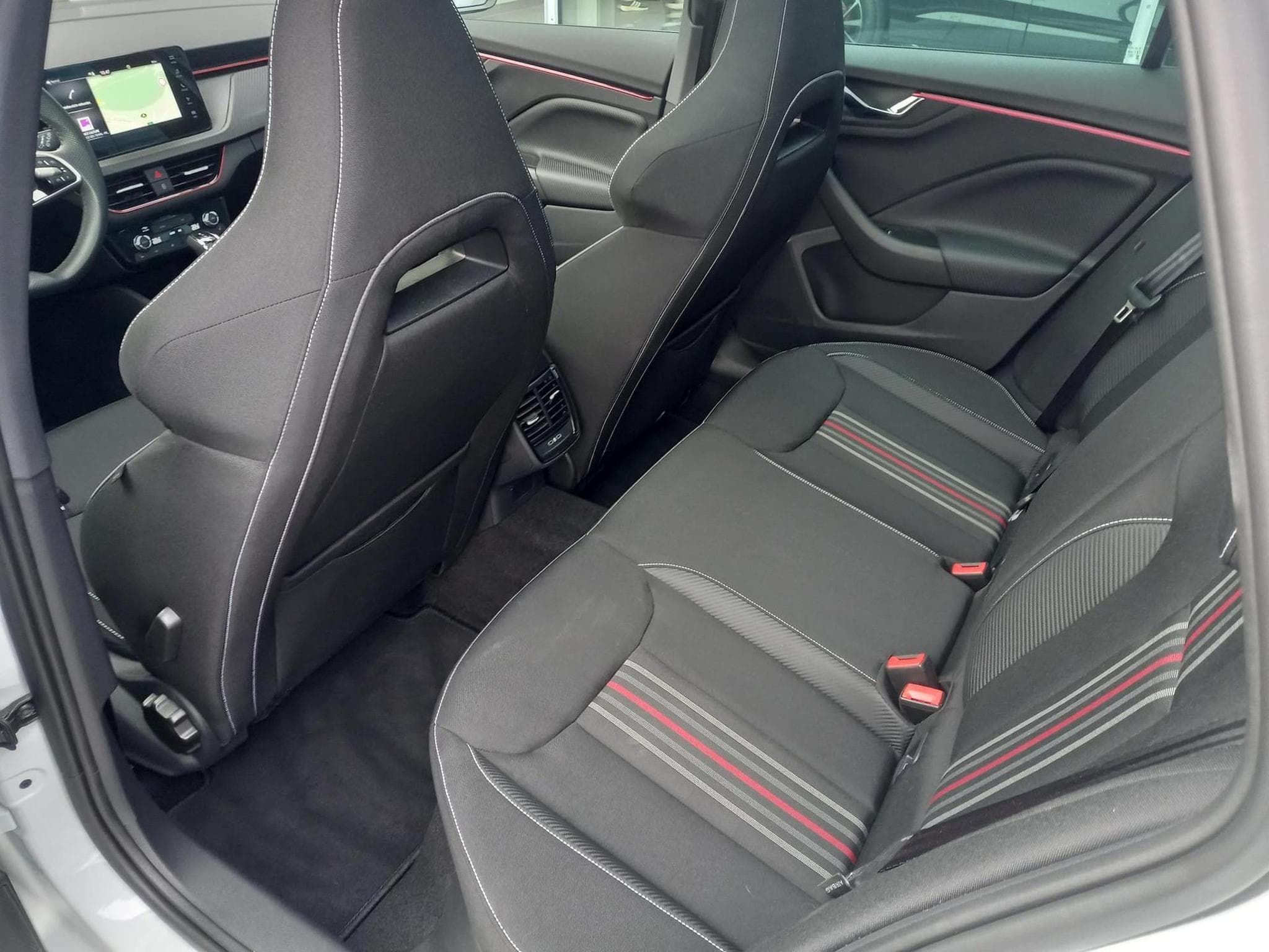 Skoda Kamiq Monte Carlo 1.5 (2024) - Photo 4