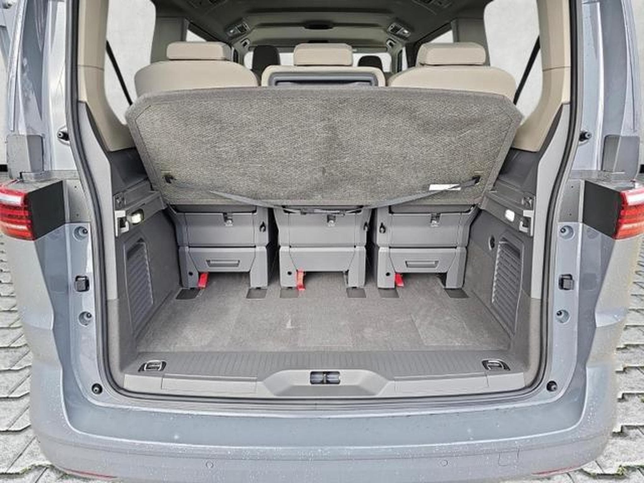 VW T7 Edition lang (2026) - Photo 14