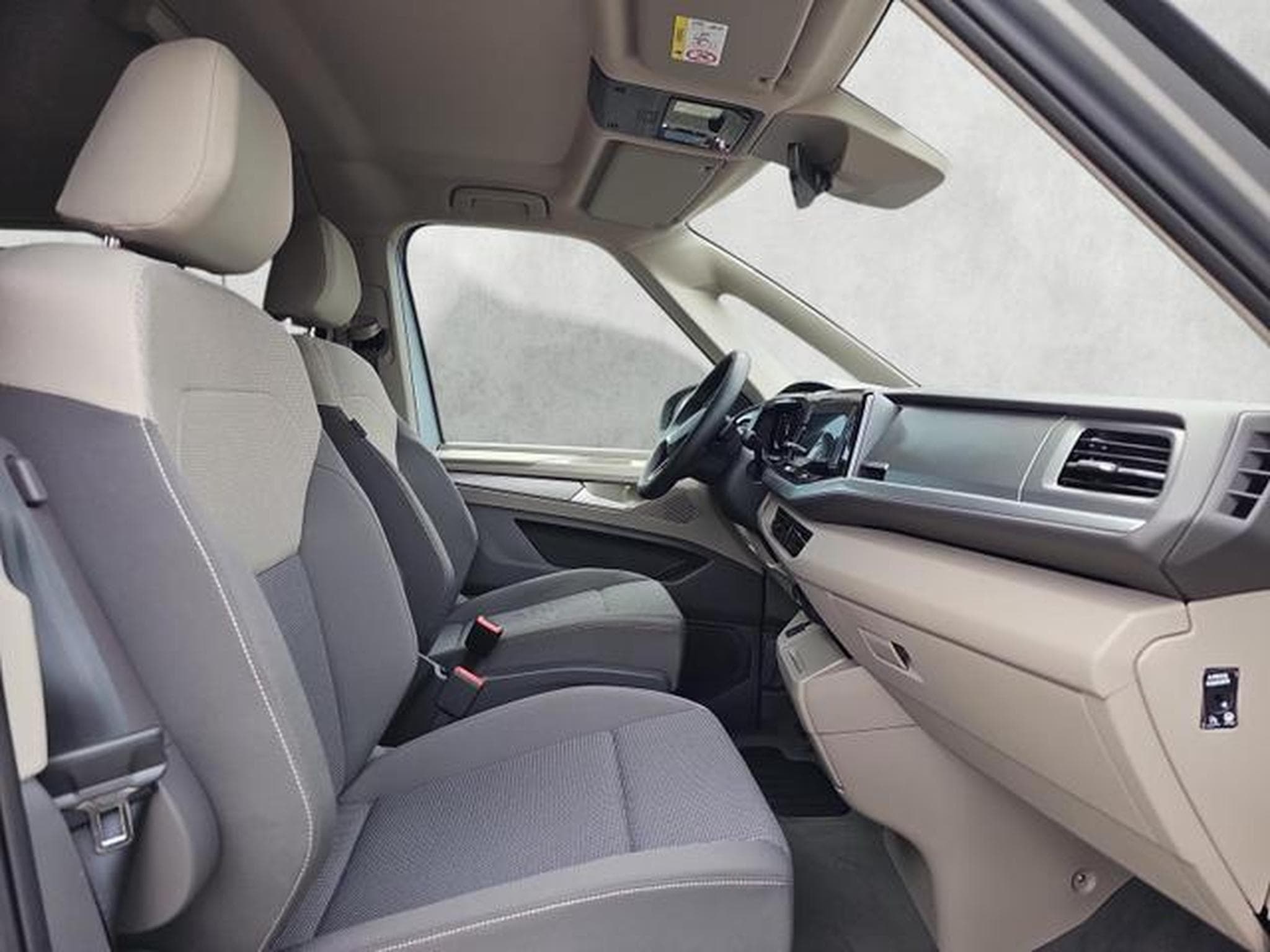 VW T7 Edition lang (2026) - Photo 10