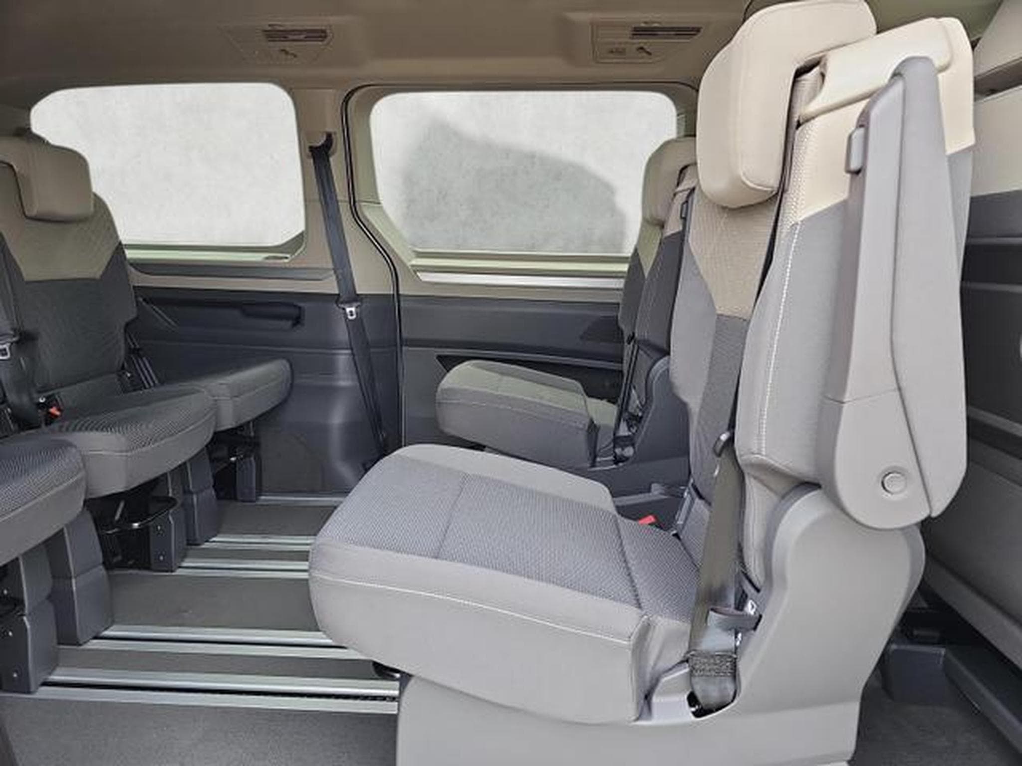 VW T7 Edition lang (2026) - Photo 13