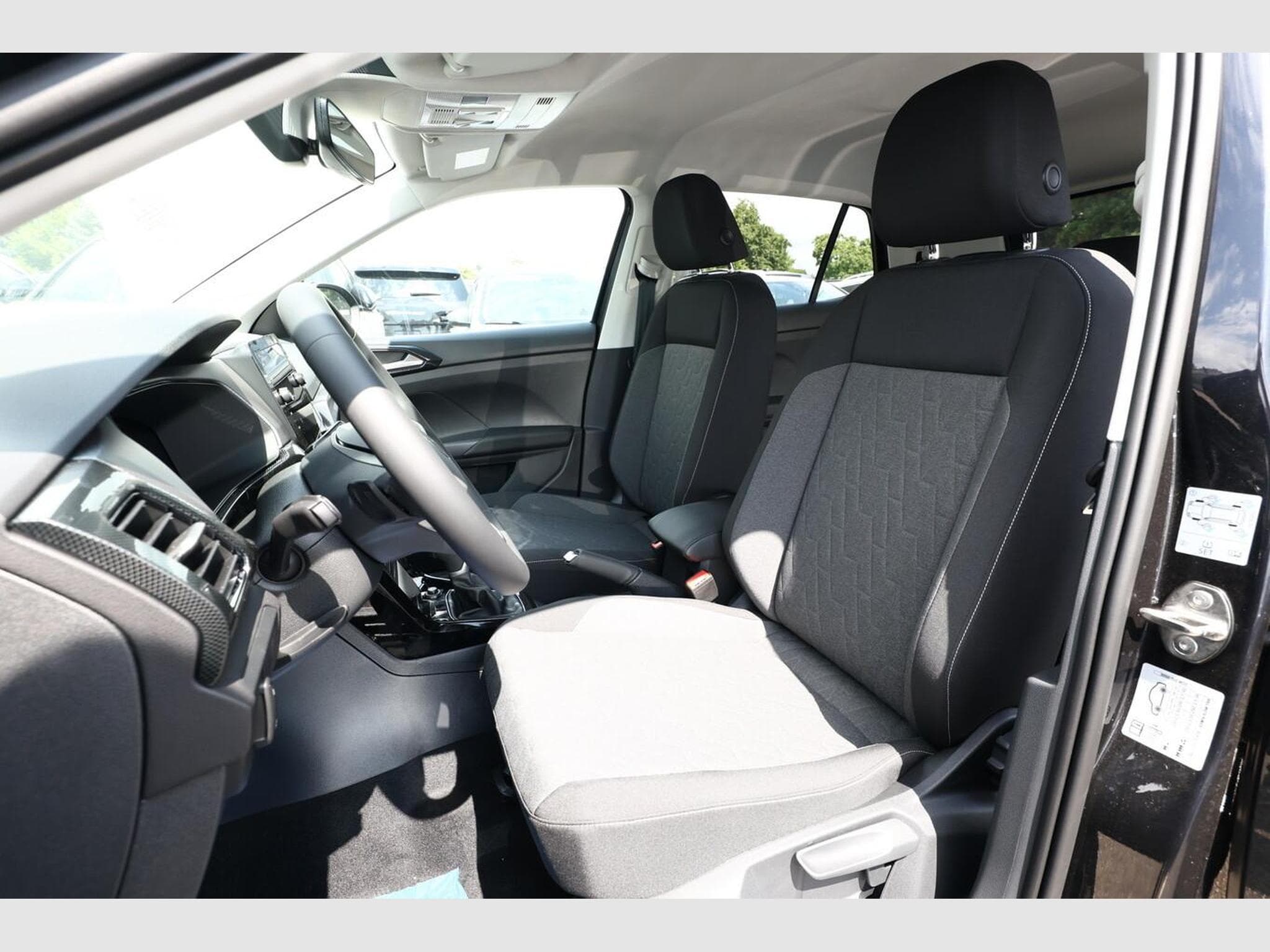 VW T-Cross Life Edition (2025) - Photo 6