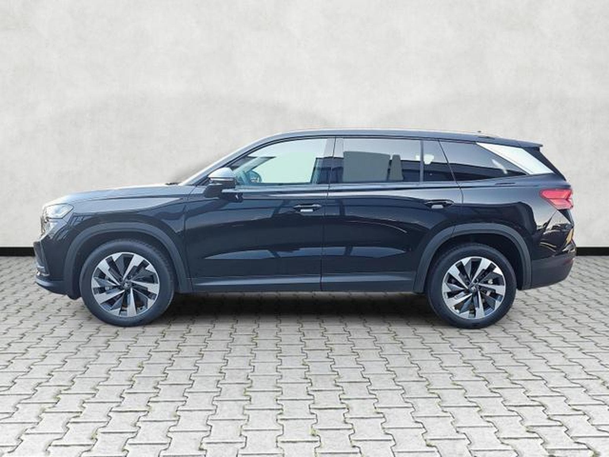 Skoda Kodiaq 2.0 TDI 110 kW Selection (2026) - Photo 4