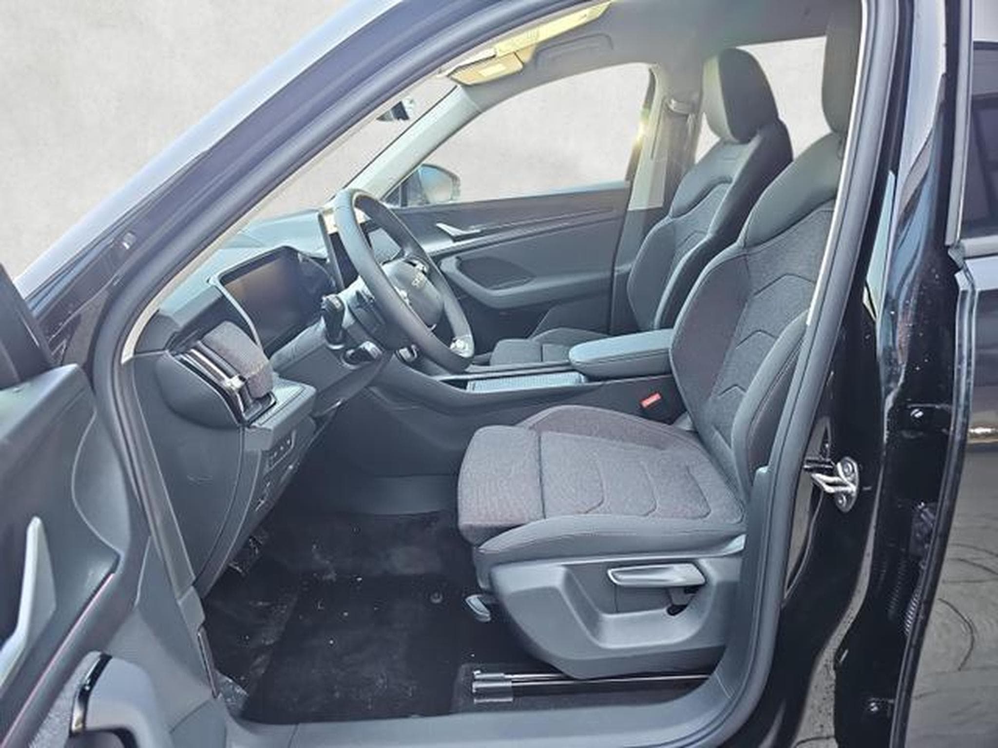 Skoda Kodiaq 2.0 TDI 110 kW Selection (2026) - Photo 9