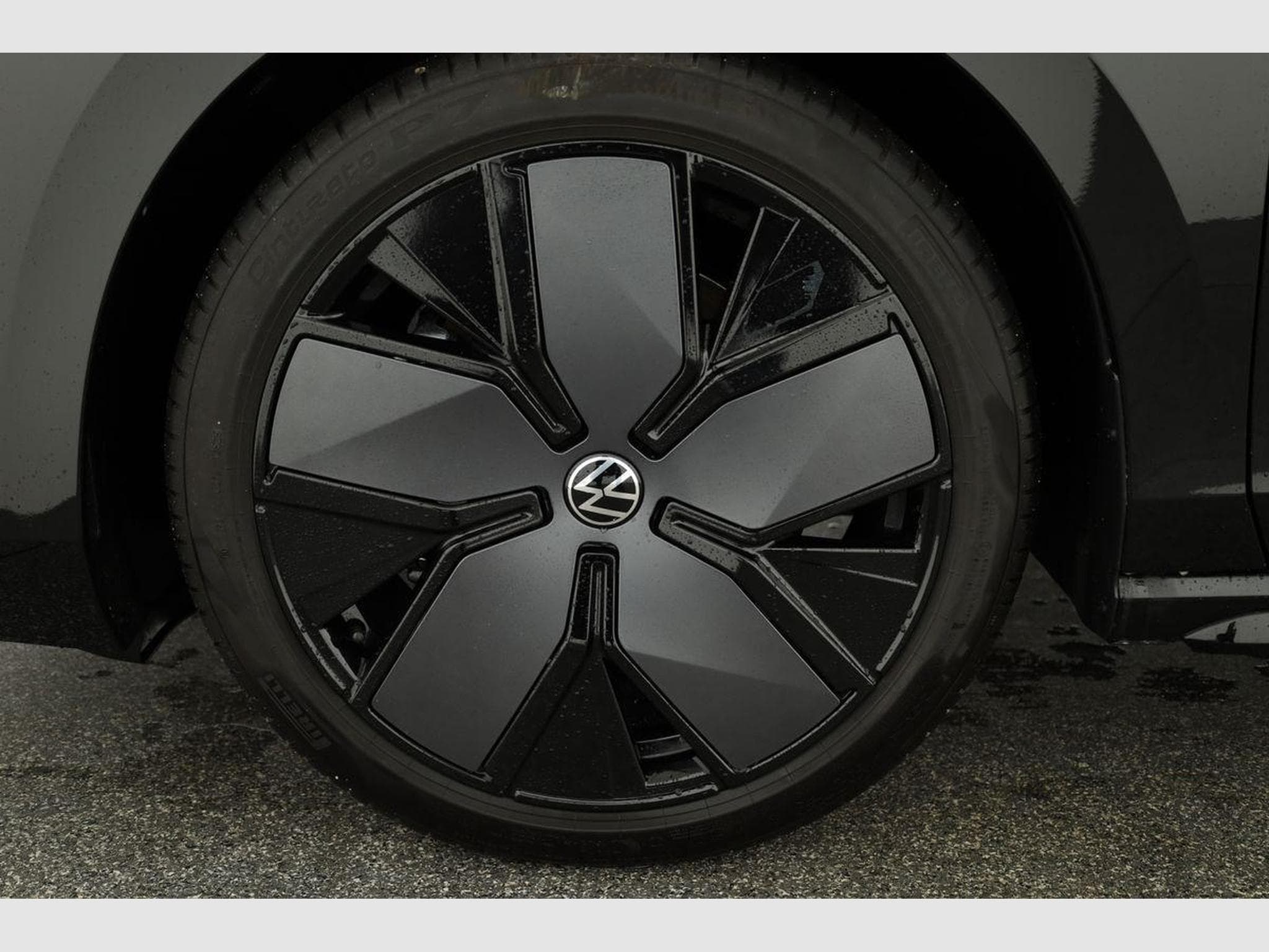 VW Passat Variant 2.0 TDI 142 kW 4Motion R-Line (2026) - Photo 15