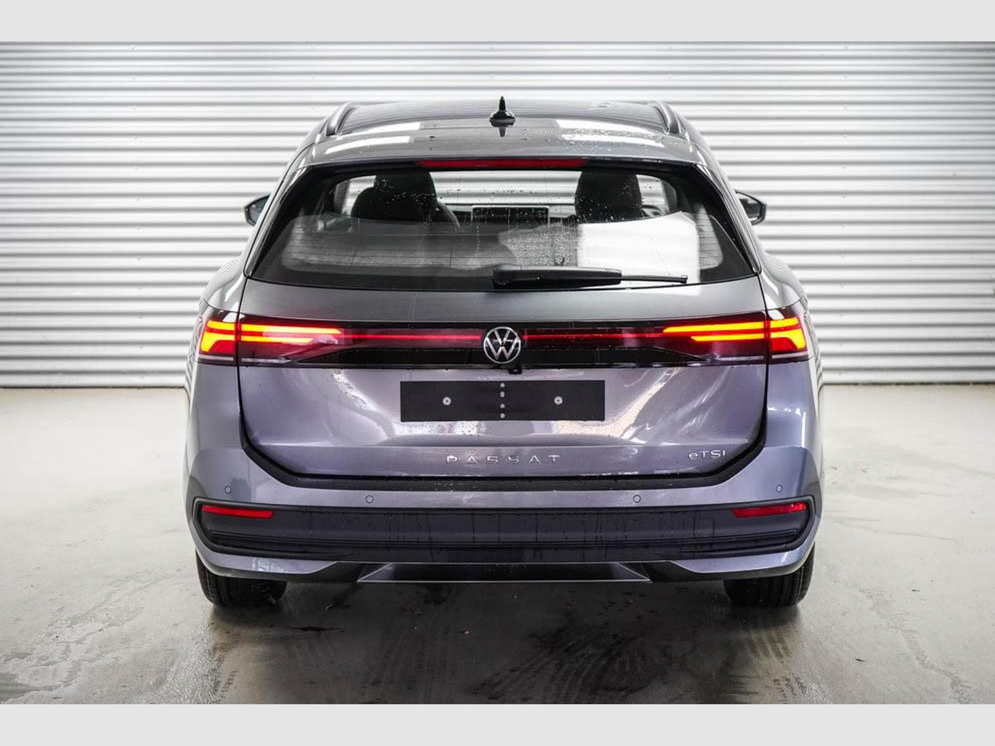 VW Passat Variant 1,5 TSI (2025) - Photo 3