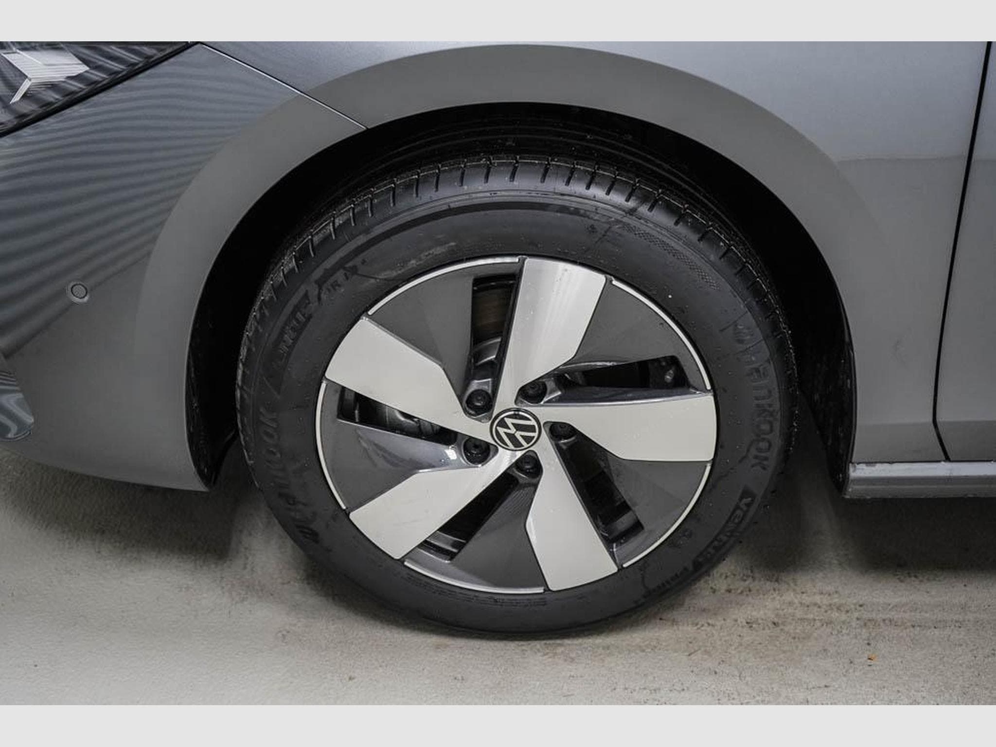 VW Passat Variant 1,5 TSI (2025) - Photo 4