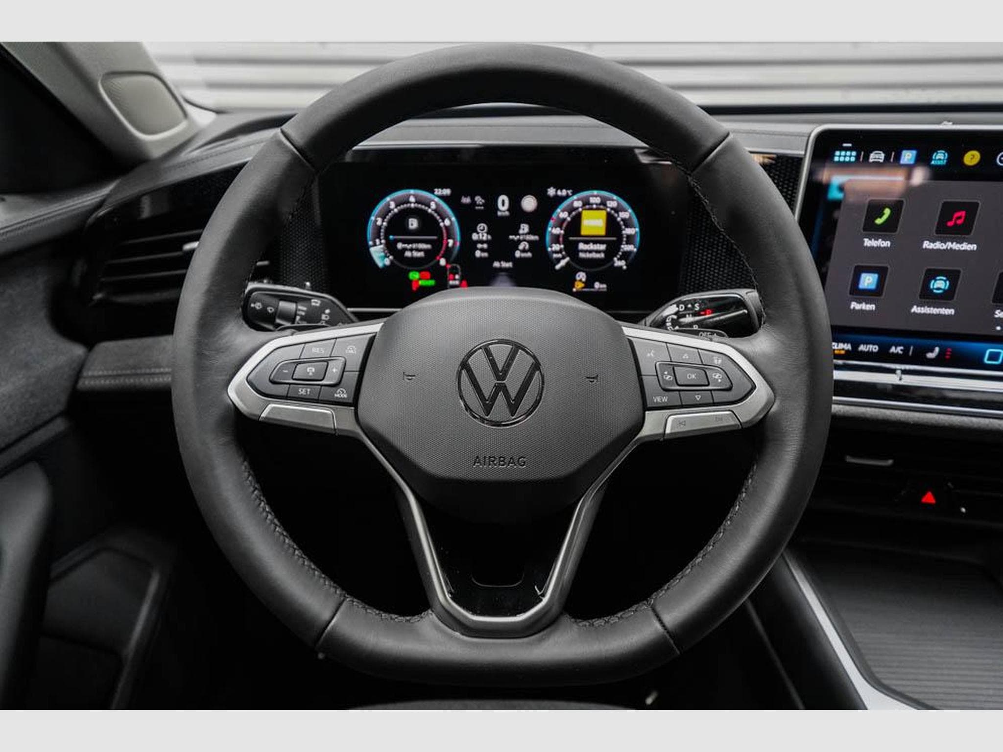 VW Passat Variant 1,5 TSI (2025) - Photo 8