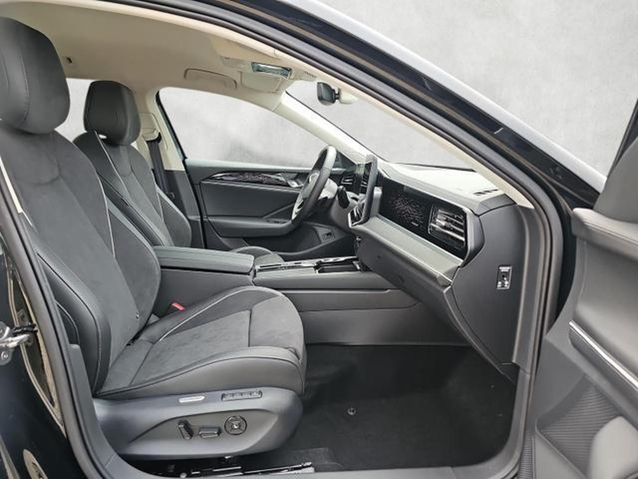 VW Passat Variant 2.0 TDI 110 kW Elegance (2026) - Photo 10