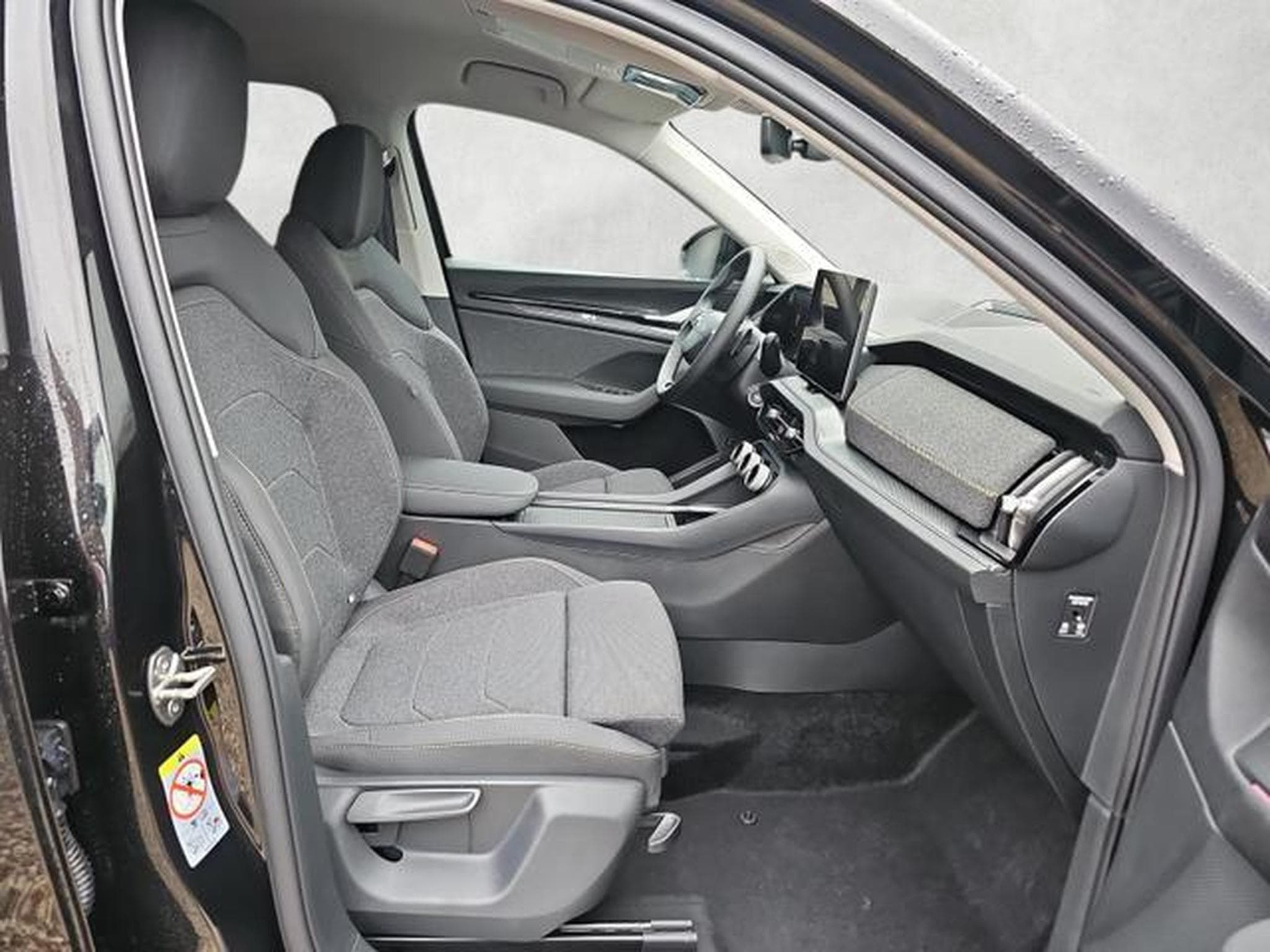 Skoda Kodiaq 2.0 TDI 110 kW Selection (2025) - Photo 10