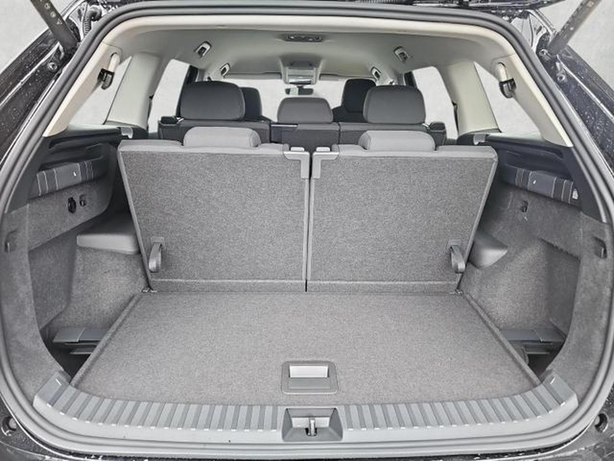 Skoda Kodiaq 2.0 TDI 110 kW Selection (2025) - Photo 14