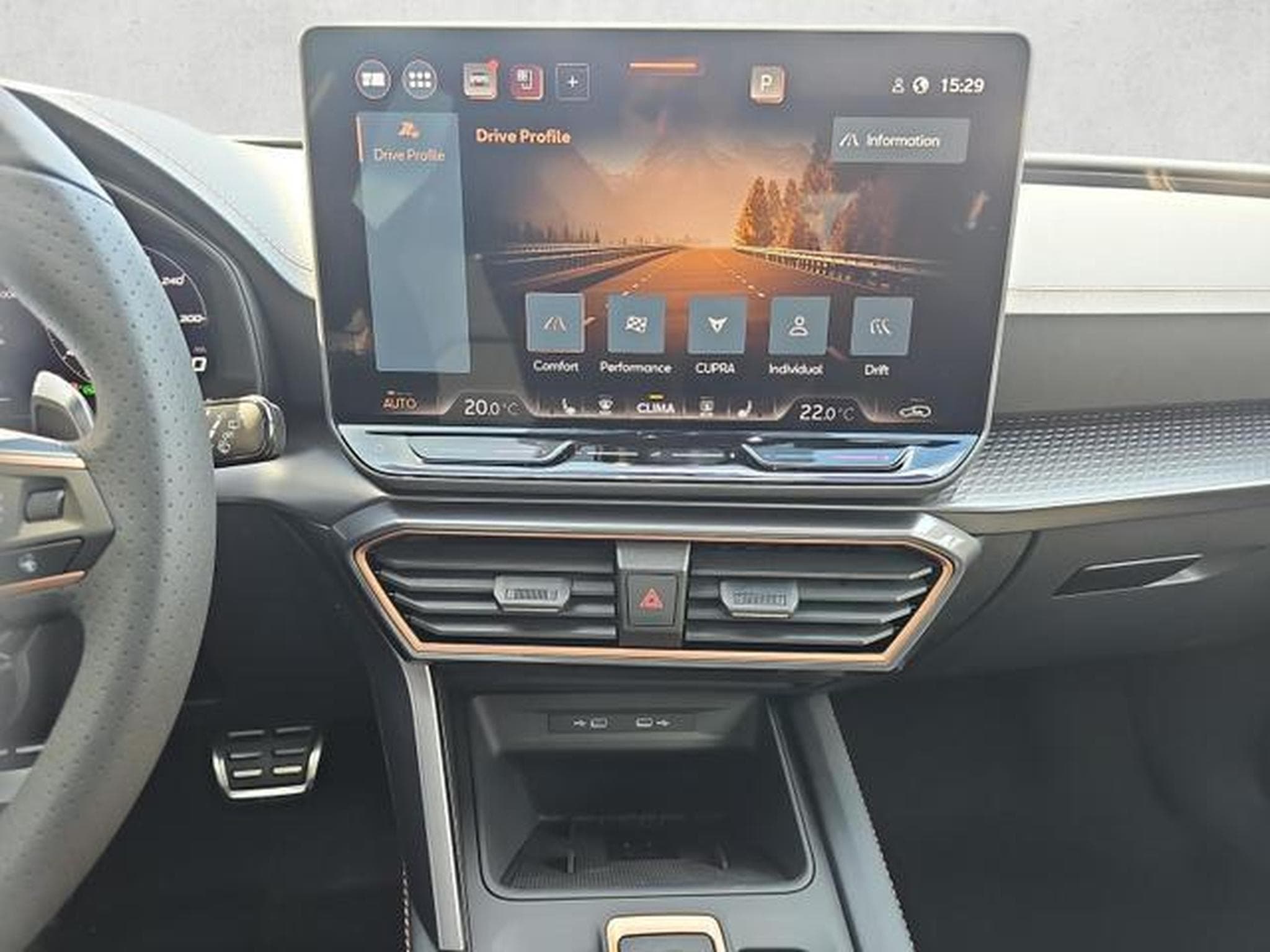 Cupra Leon 2.0 TSI 245 kW 4Drive VZ (2025) - Photo 12