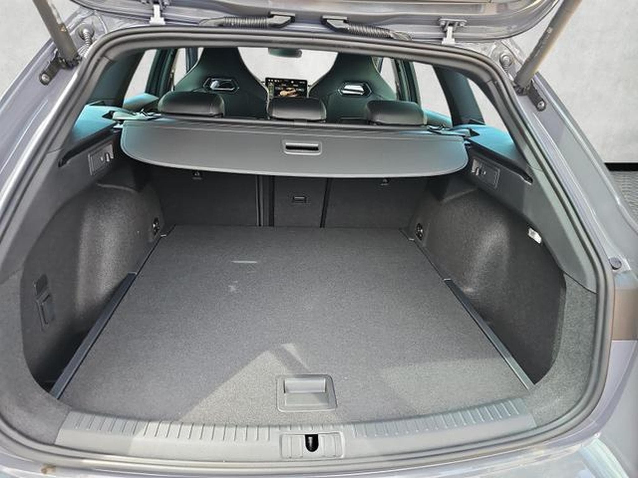 Cupra Leon 2.0 TSI 245 kW 4Drive VZ (2025) - Photo 14