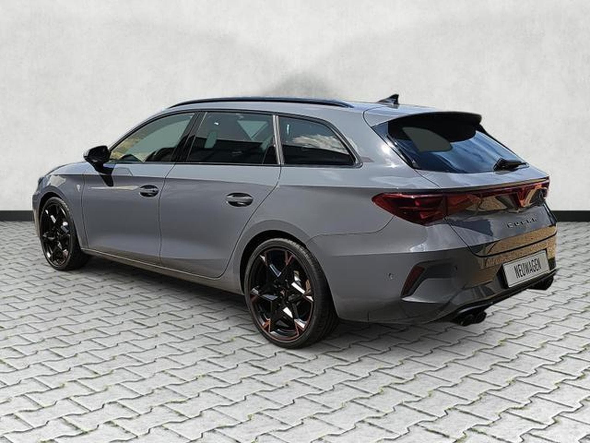 Cupra Leon 2.0 TSI 245 kW 4Drive VZ (2025) - Photo 5