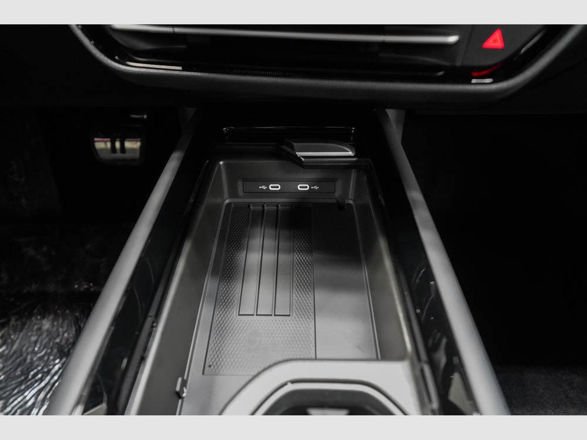 VW ID.7 Kombi Tourer GTX (2025) - Photo 13