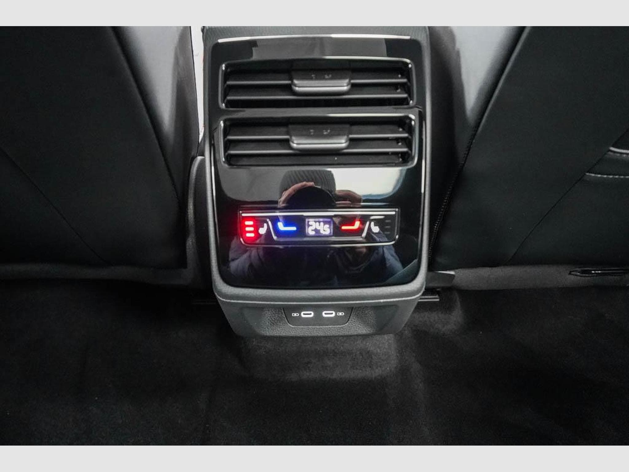 VW ID.7 Kombi Tourer GTX (2025) - Photo 18