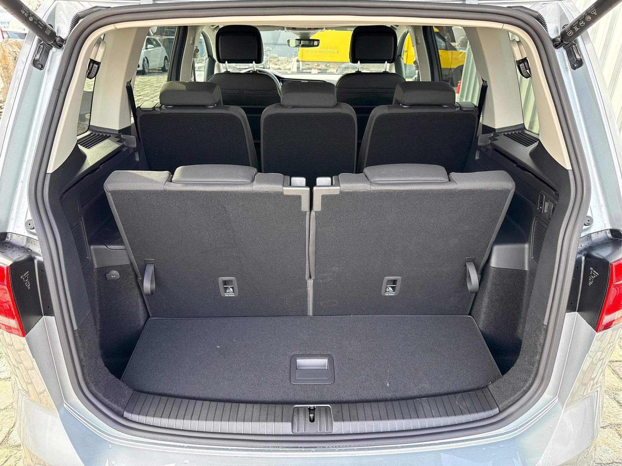 VW Touran Comfort Plus Edition (2026) - Photo 15