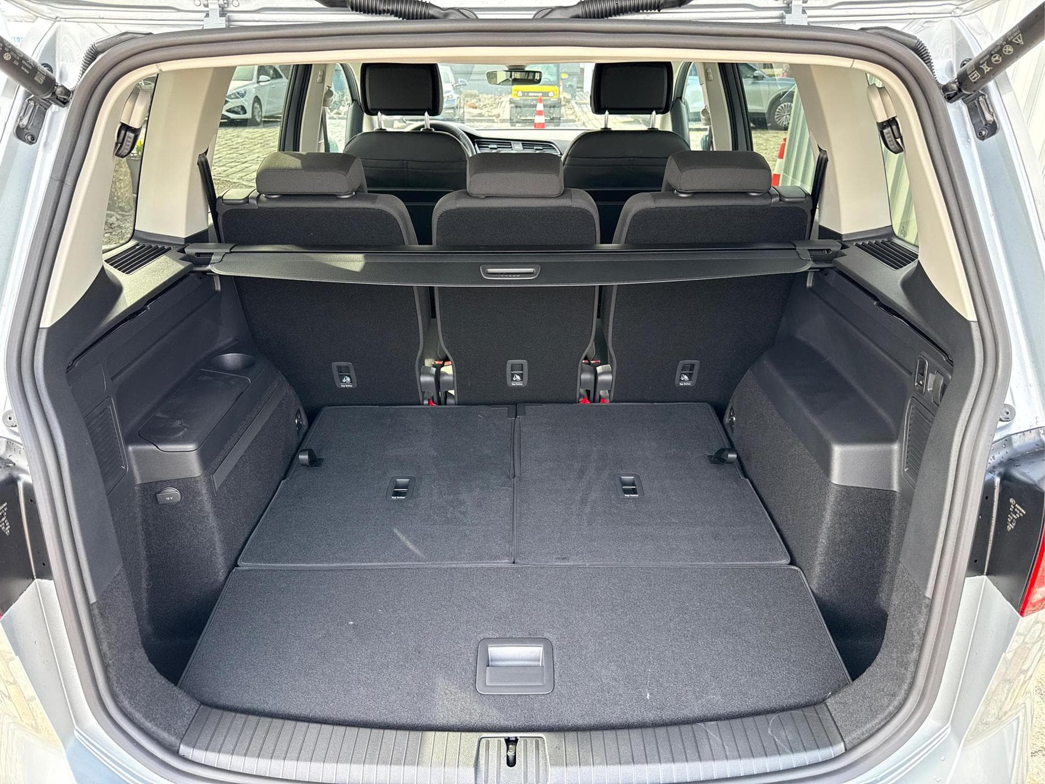 VW Touran Comfort Plus Edition (2026) - Photo 16