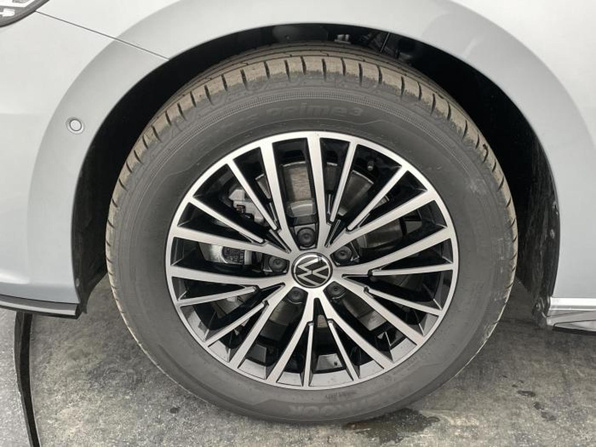 VW Touran New Edition R-Line (2026) - Photo 11