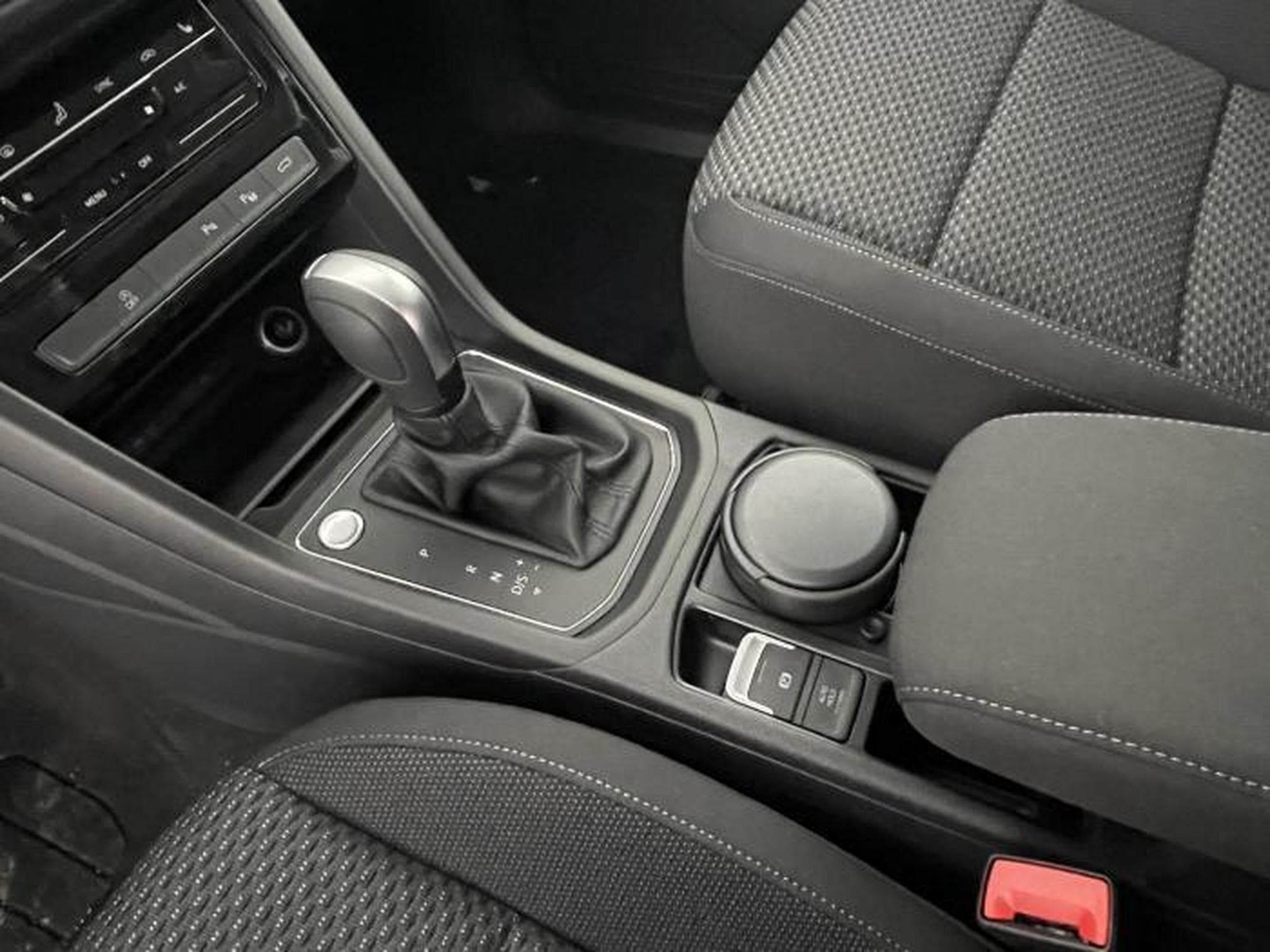 VW Touran New Edition R-Line (2026) - Photo 18