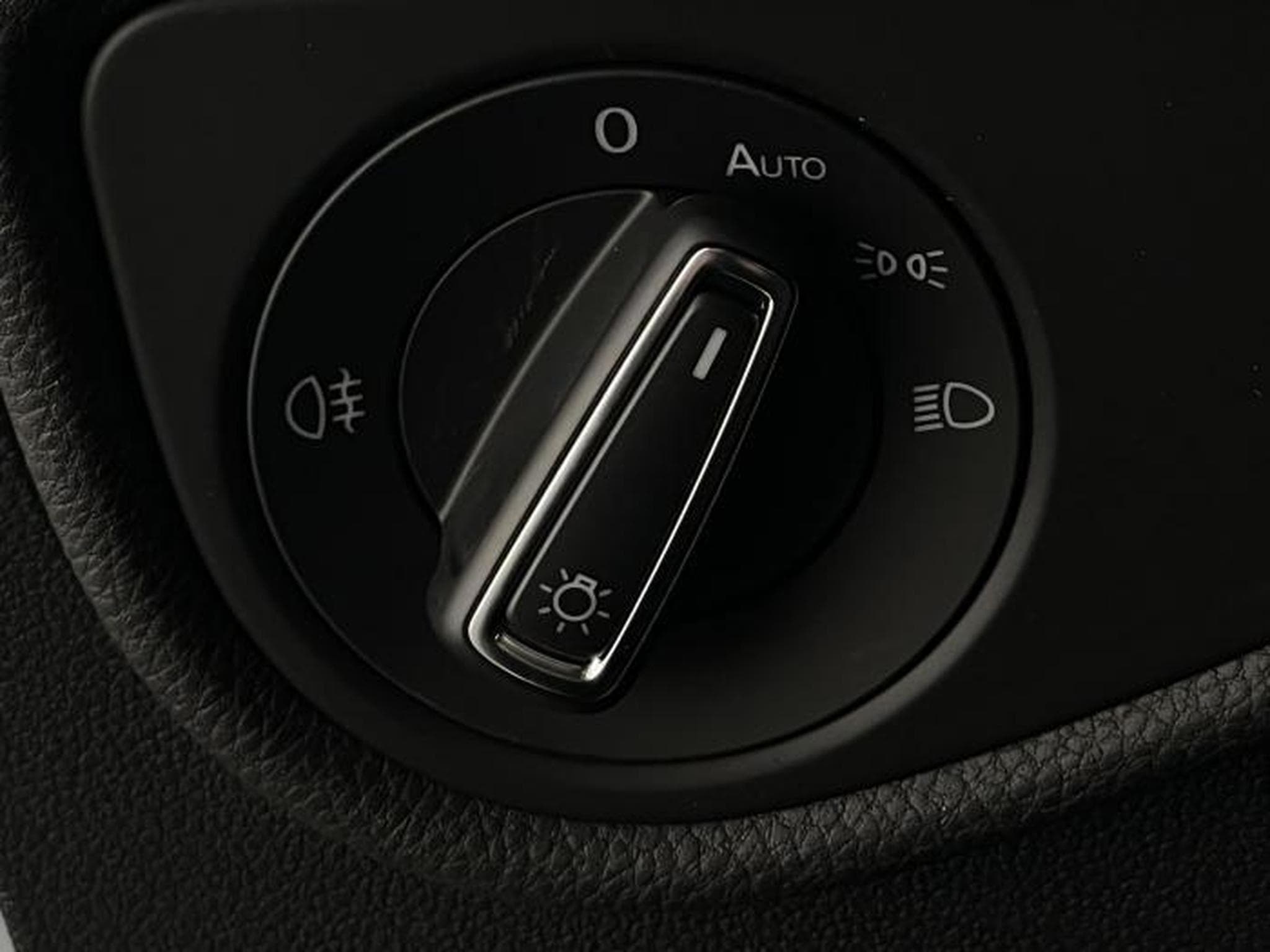 VW Touran New Edition R-Line (2026) - Photo 24