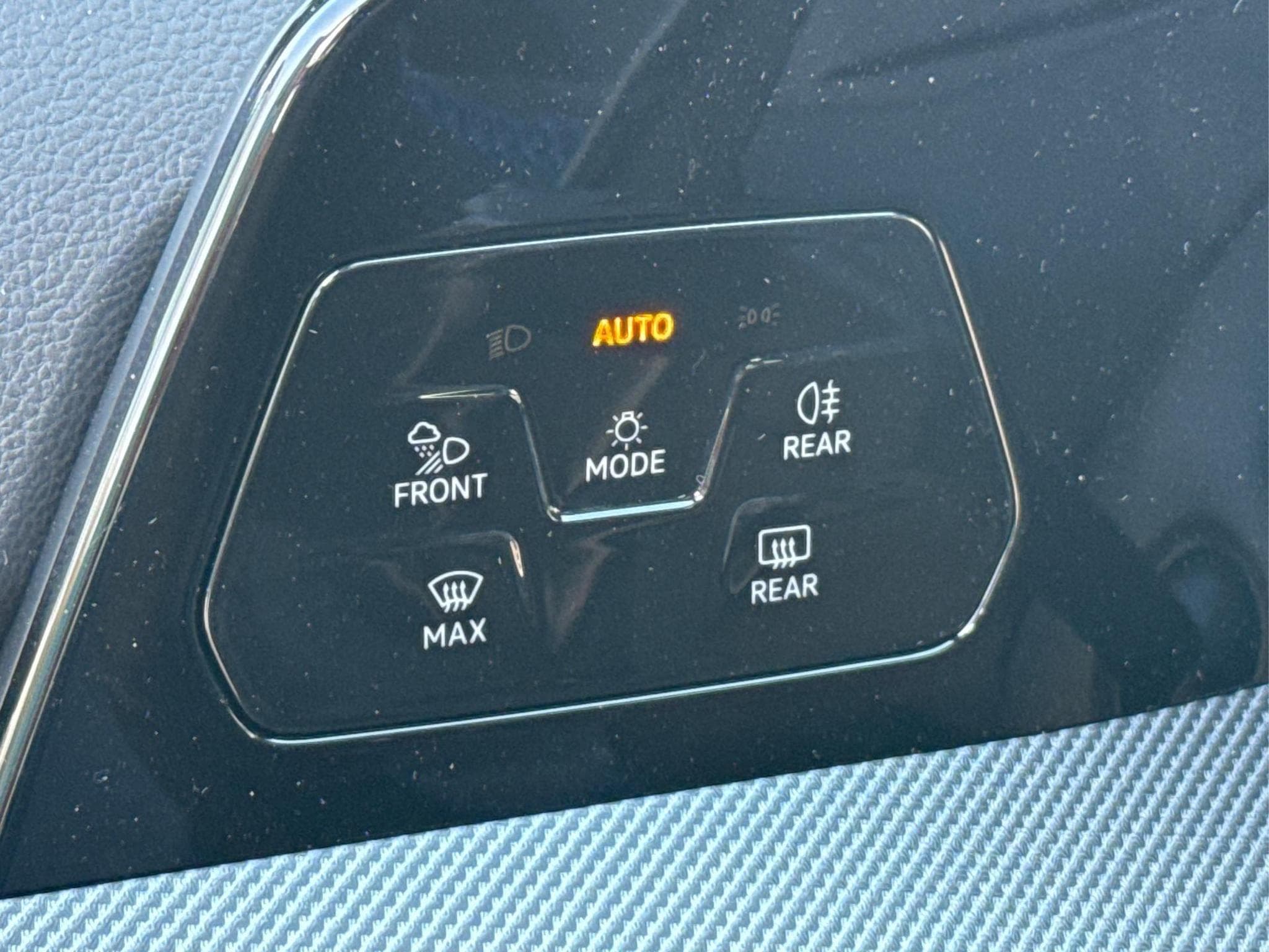 VW Golf R (2026) - Photo 18