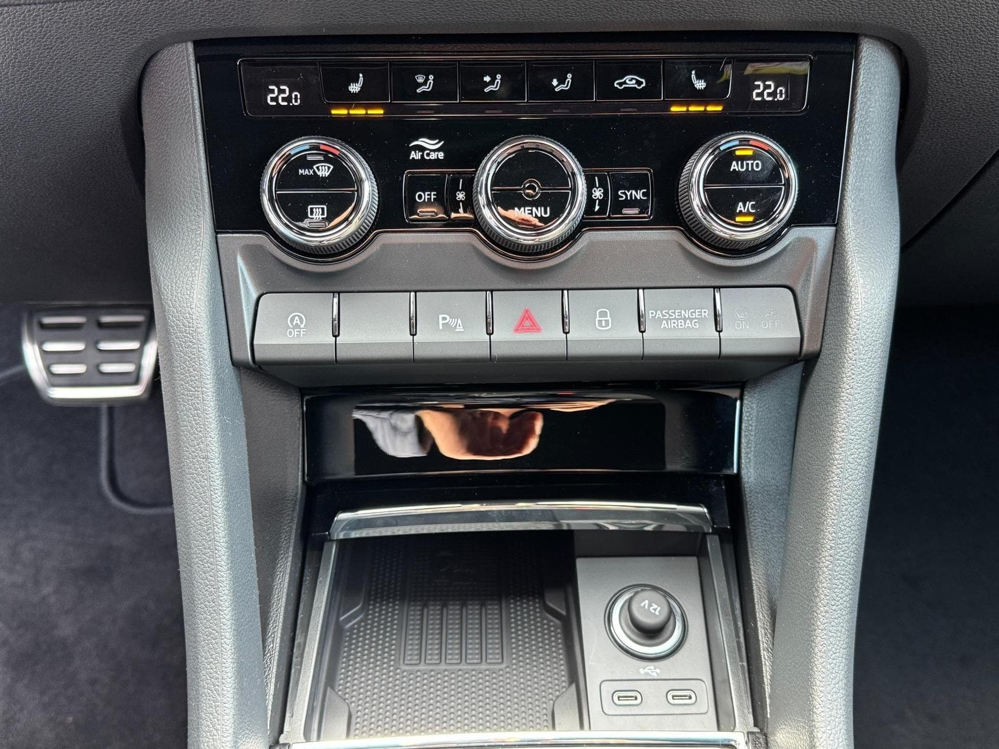 Skoda Karoq 1,5 TSI DSG (2026) - Photo 14