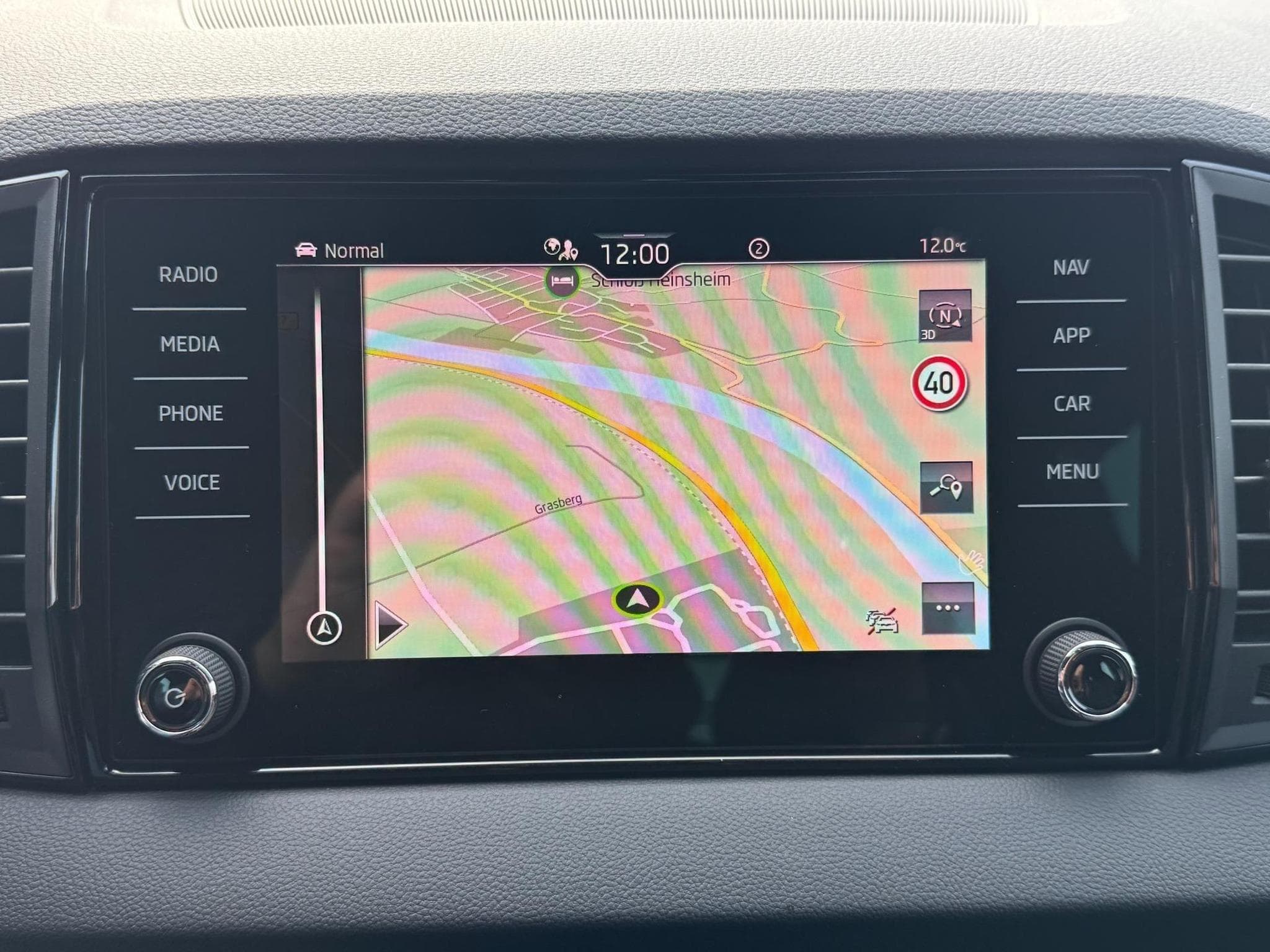 Skoda Karoq 1,5 TSI DSG (2026) - Photo 19