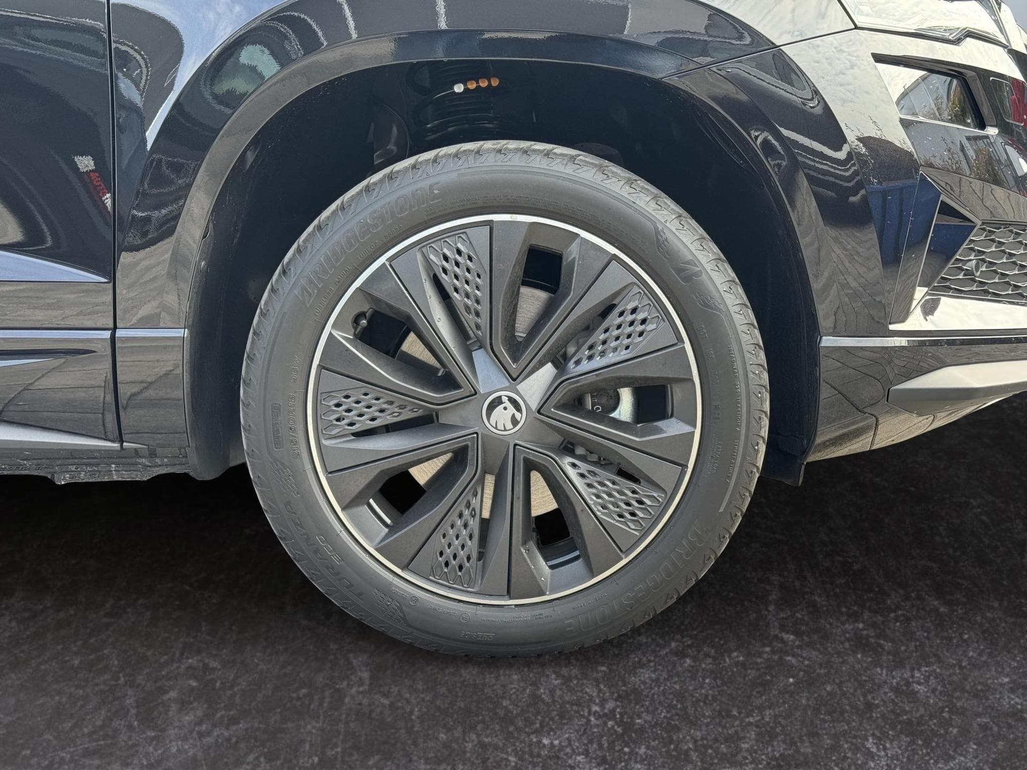 Skoda Karoq 1,5 TSI DSG (2026) - Photo 6