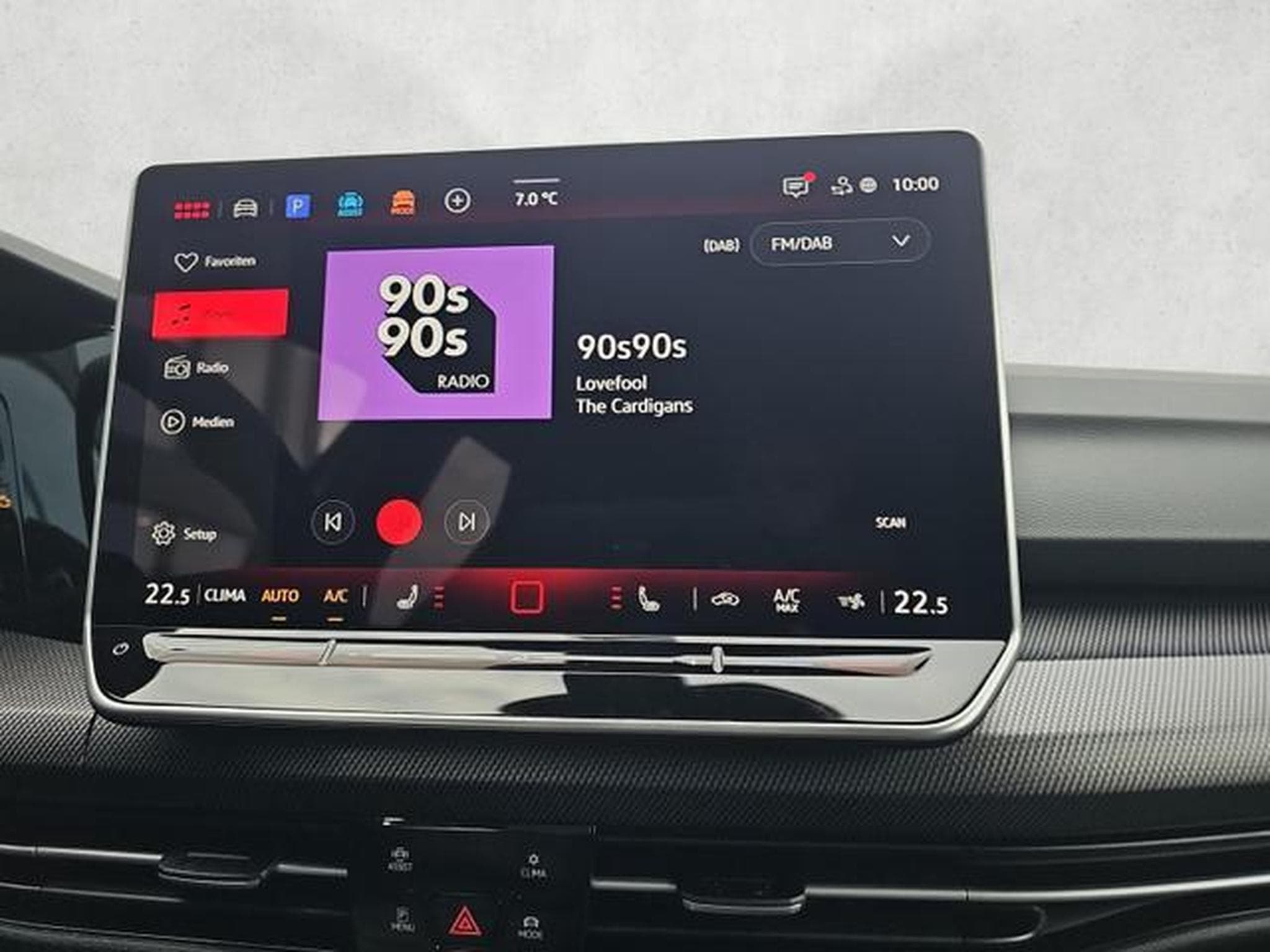 VW Golf 2.0 TSI 195 kW GTI (2026) - Photo 12