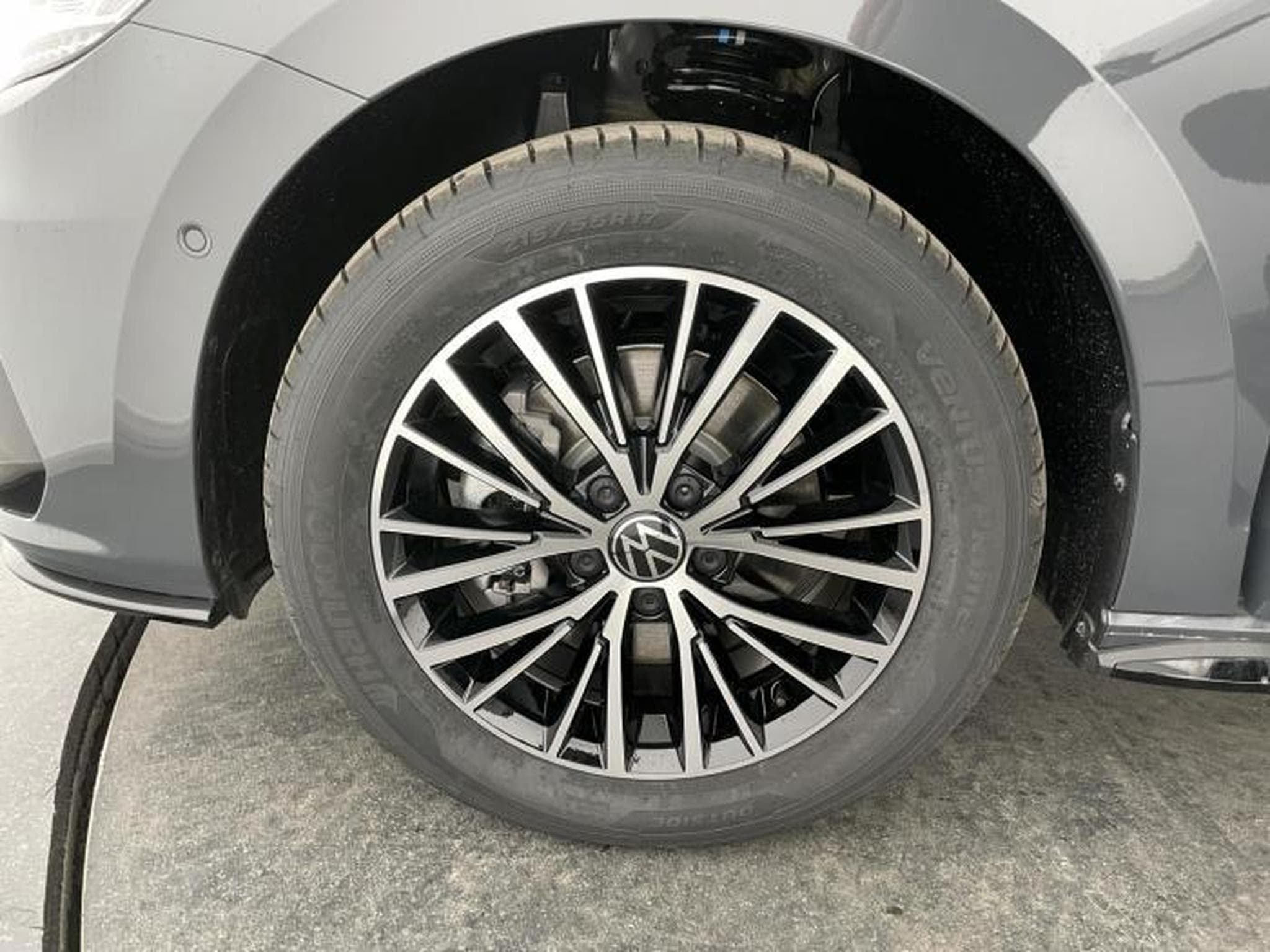 VW Touran New Edition R-Line (2026) - Photo 11