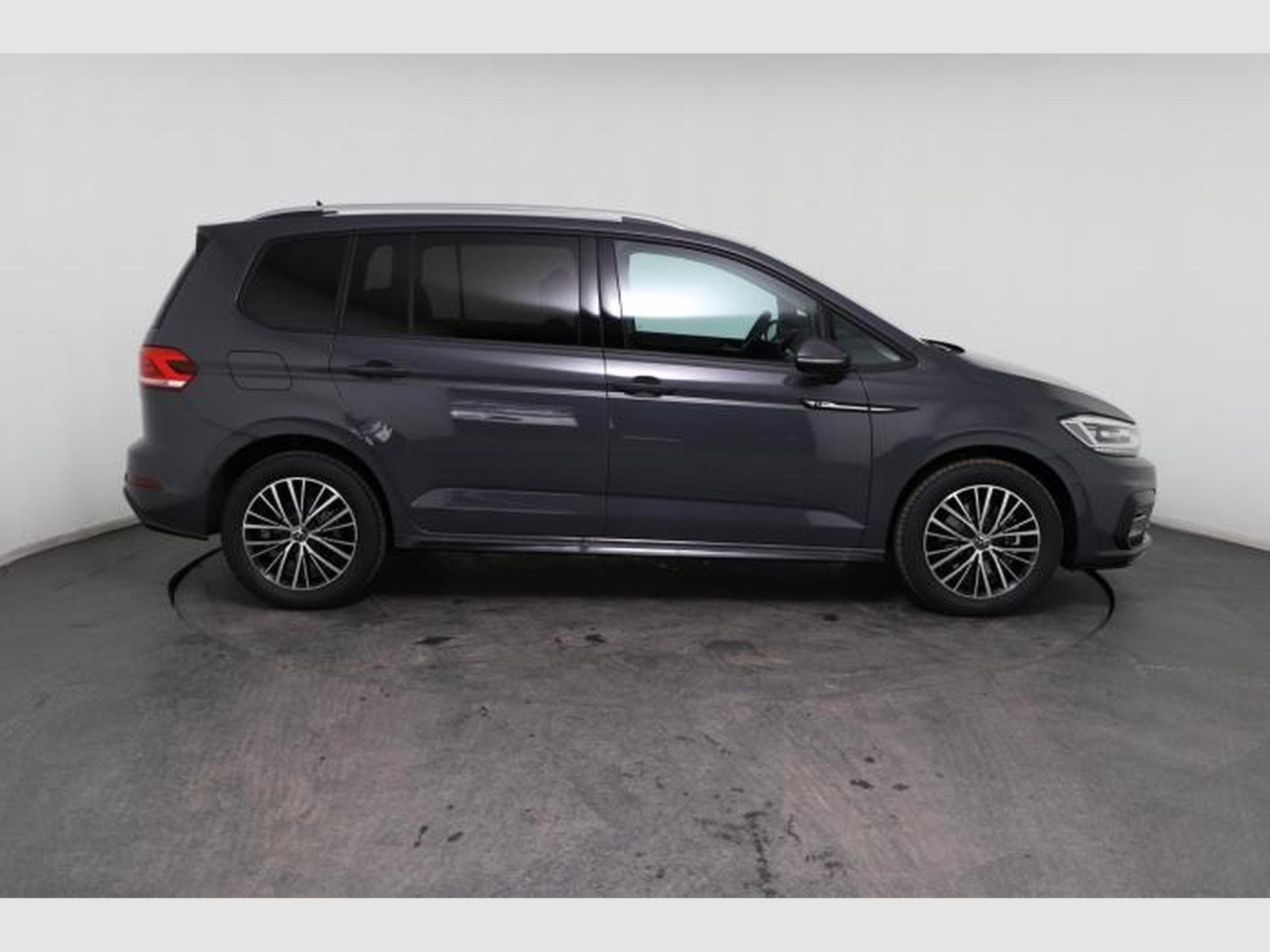 VW Touran New Edition R-Line (2026) - Photo 9