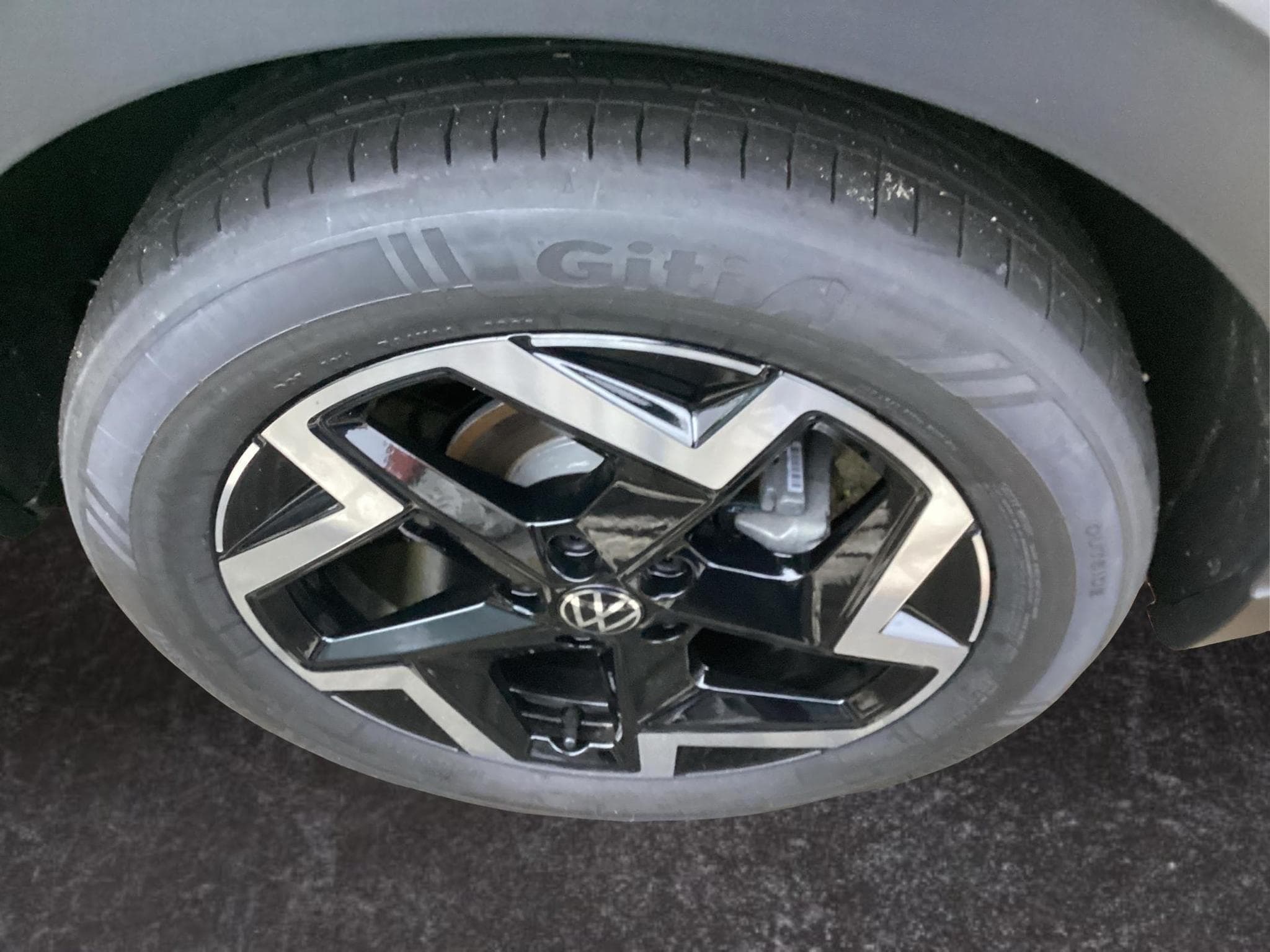 VW Taigo R-Line Limited (2026) - Photo 4