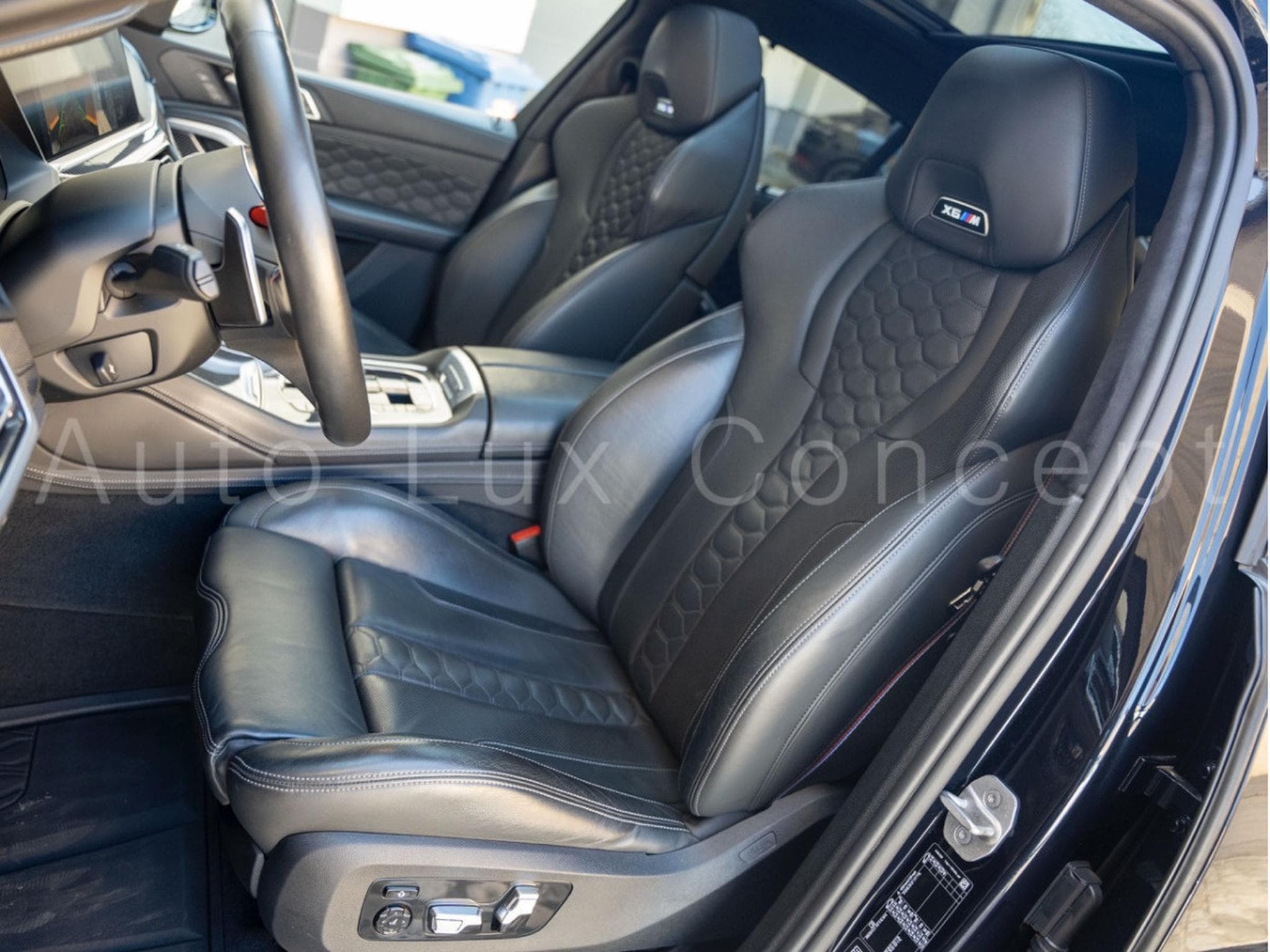 BMW X6M Competition (2020) - Photo 6