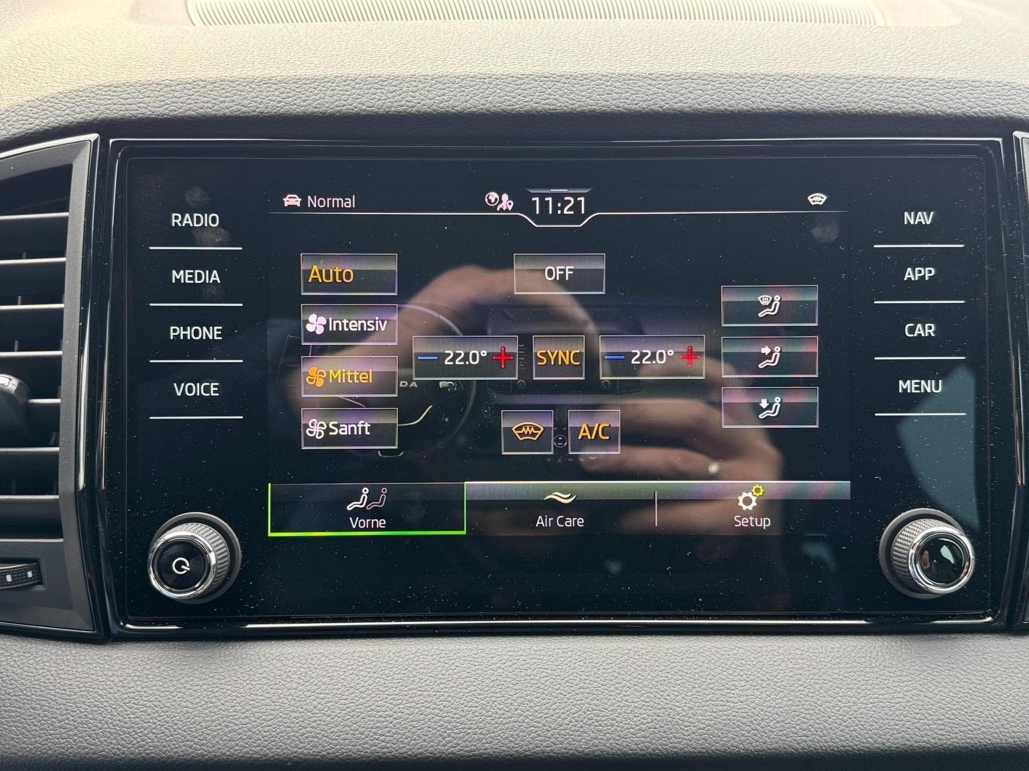 Skoda Karoq 2,0 TSI 4x4 (2026) - Photo 21