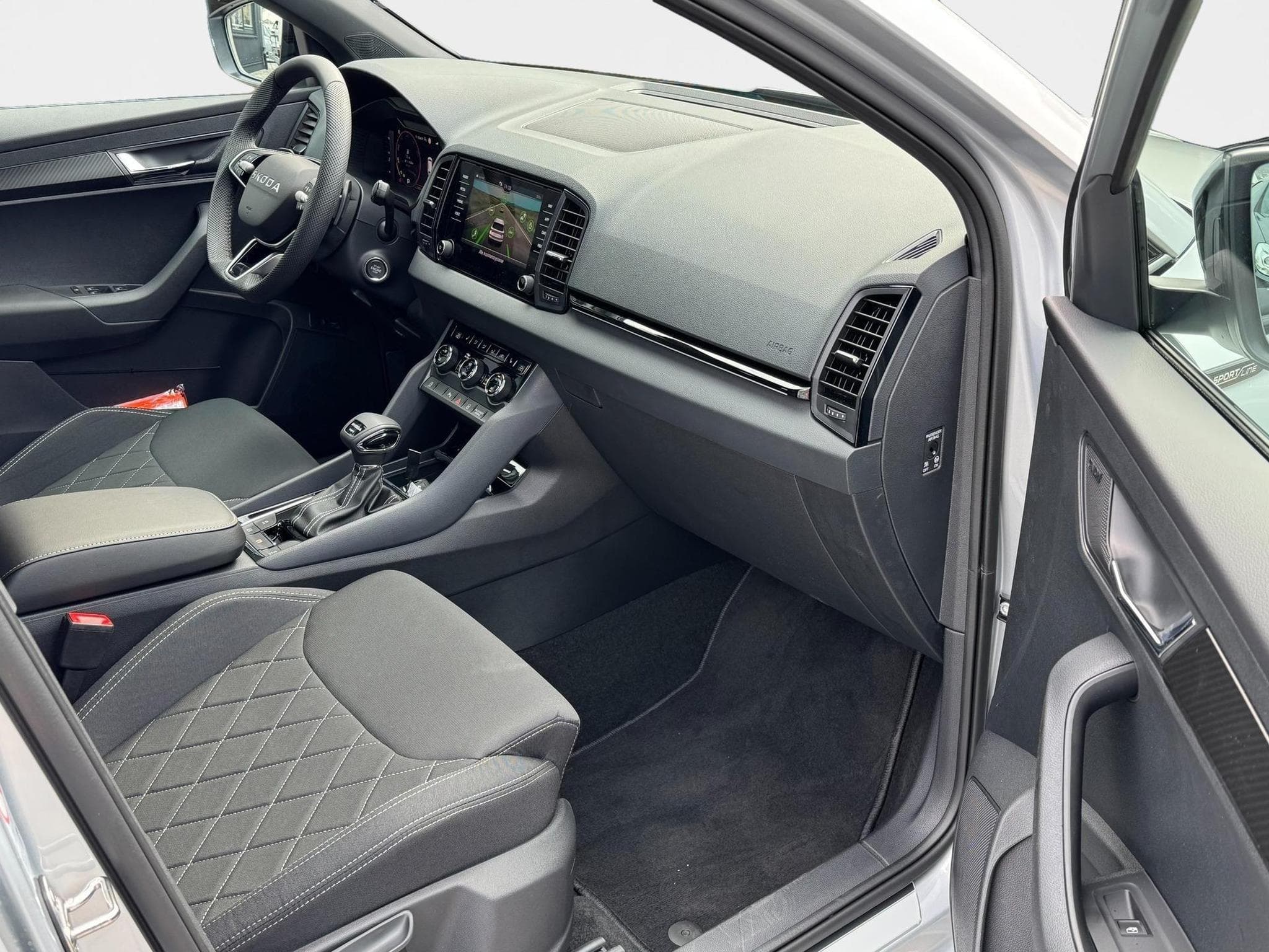 Skoda Karoq 2,0 TSI 4x4 (2026) - Photo 7