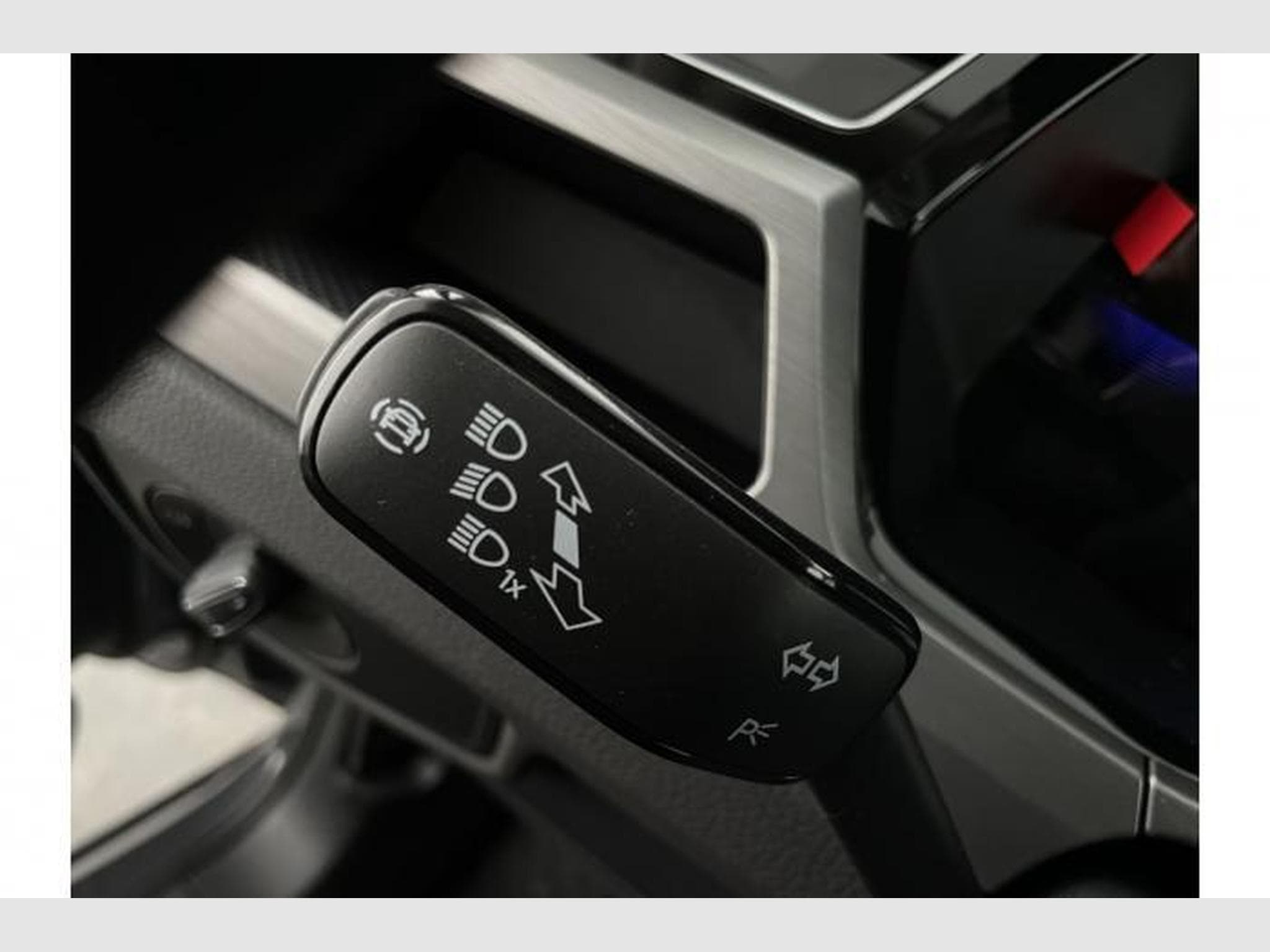 VW Touran New Edition R-Line (2026) - Photo 23