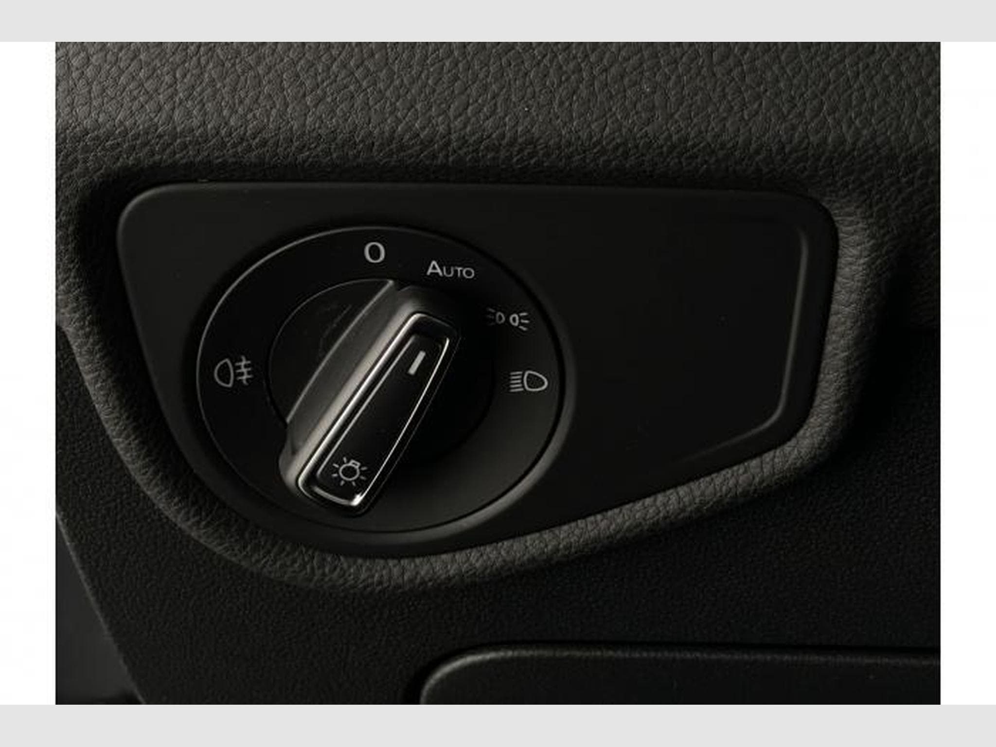 VW Touran New Edition R-Line (2026) - Photo 24