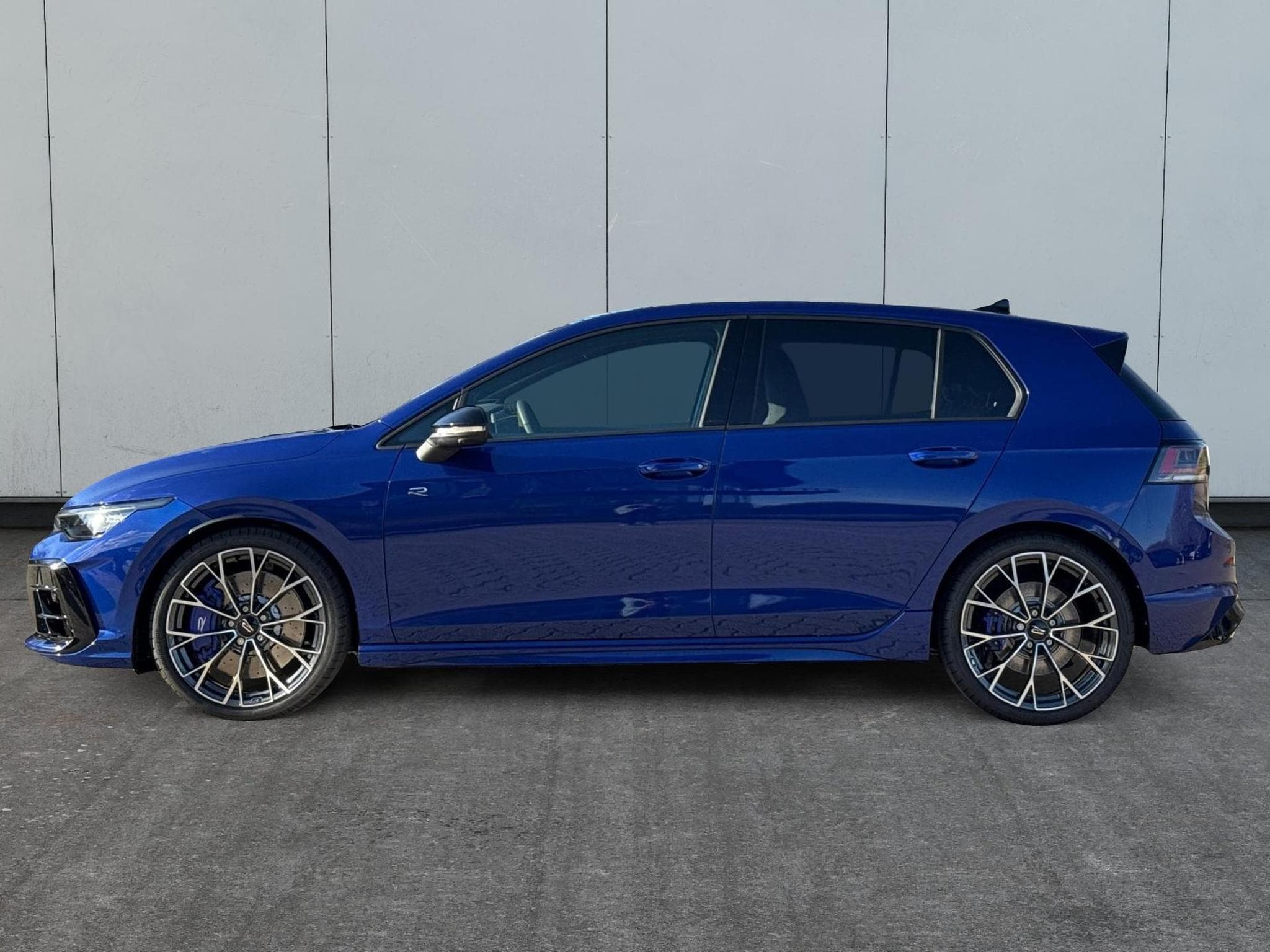 VW Golf R (2026) - Photo 2