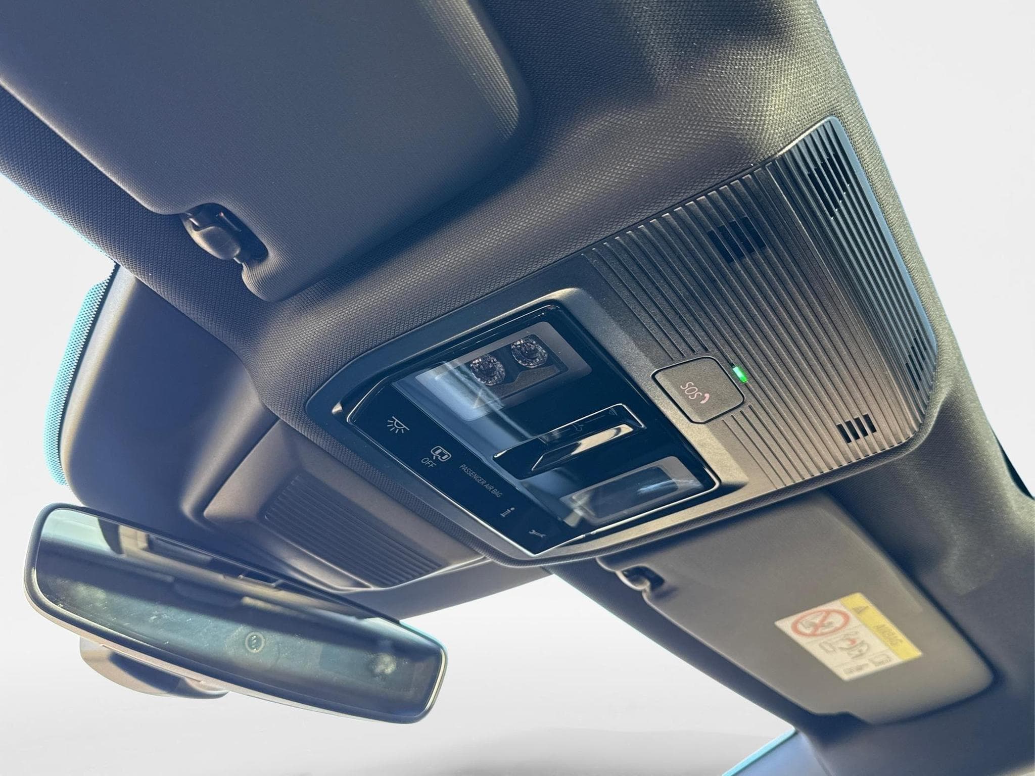 VW Golf R (2026) - Photo 25